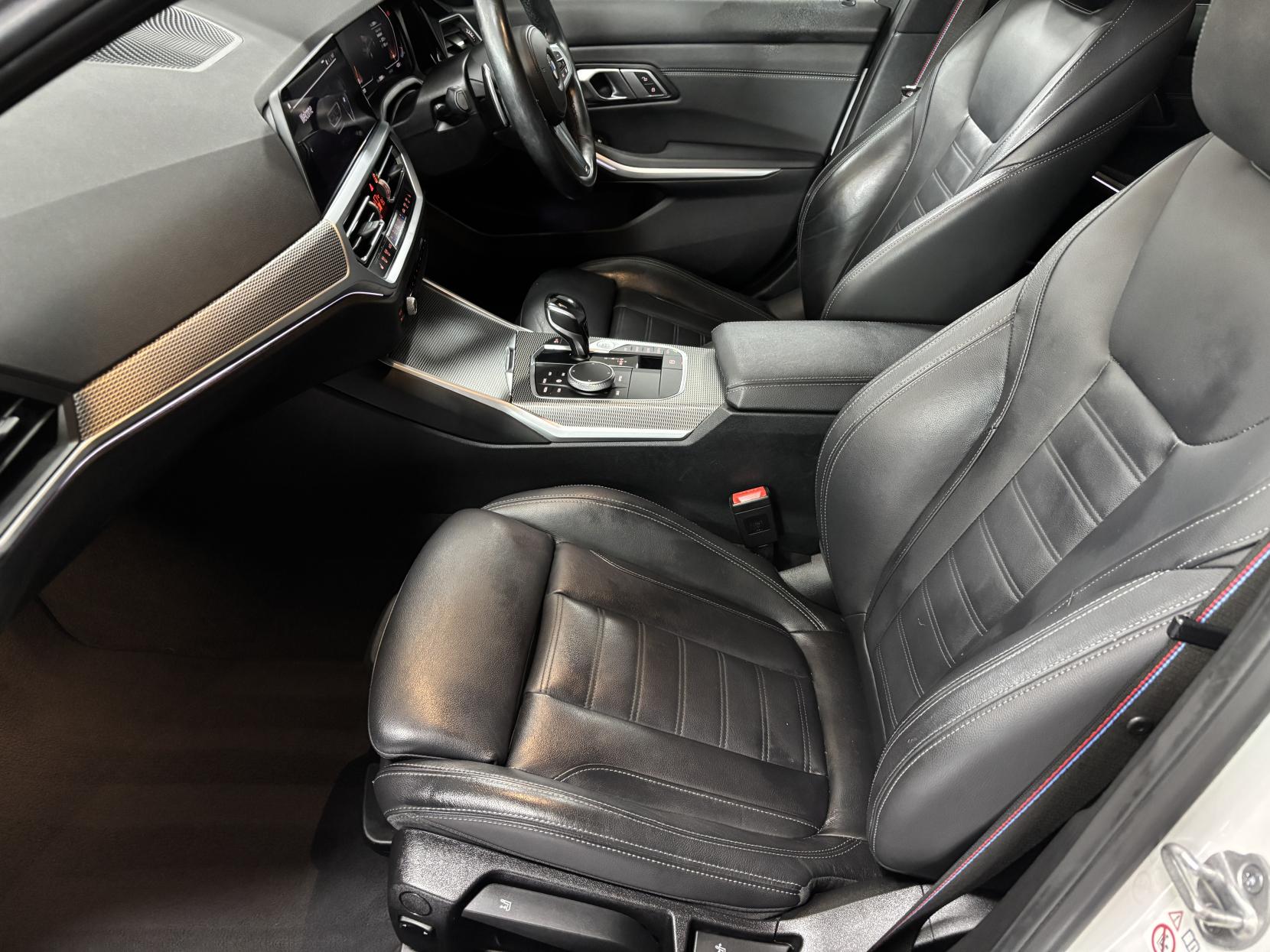 BMW 3 Series 2.0 320i M Sport Saloon 4dr Petrol Auto Euro 6 (s/s) (184 ps)