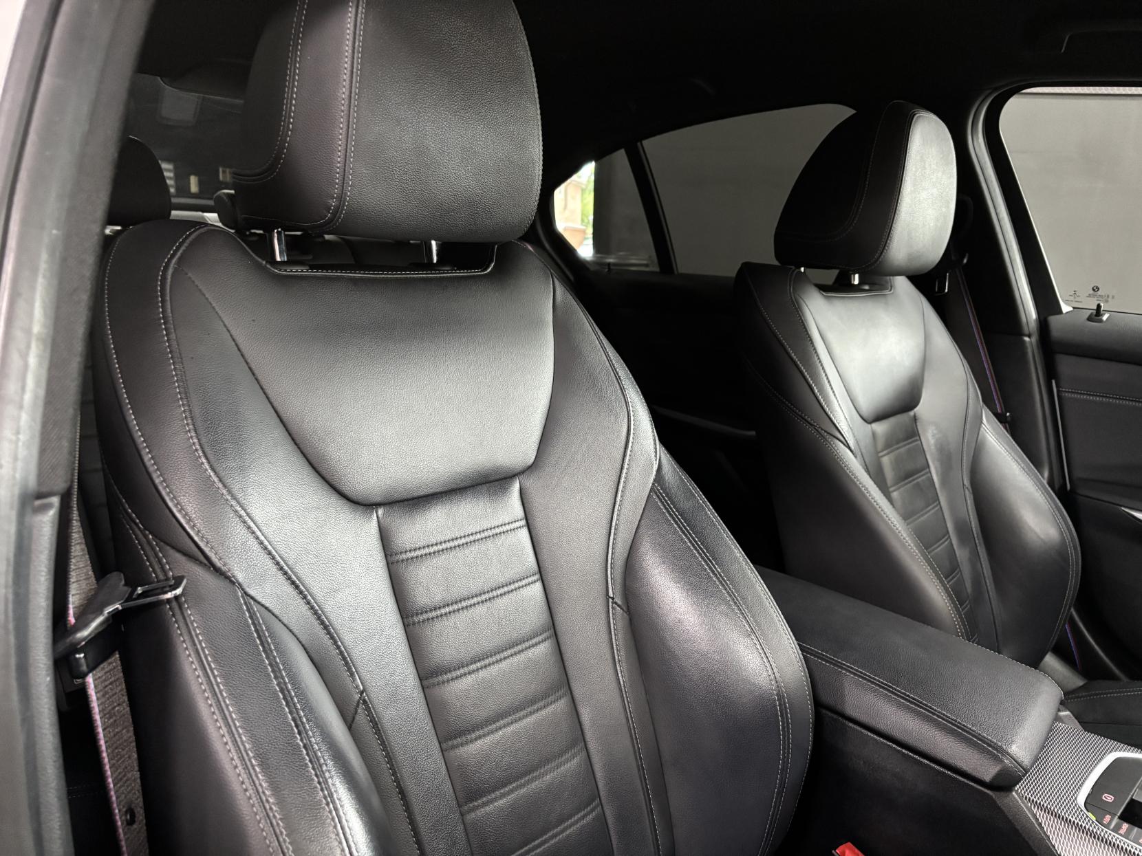 BMW 3 Series 2.0 320i M Sport Saloon 4dr Petrol Auto Euro 6 (s/s) (184 ps)