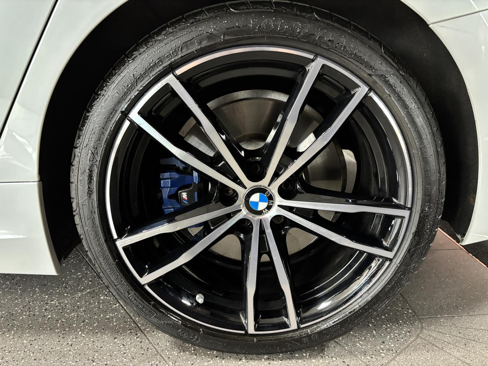 BMW 3 Series 2.0 320i M Sport Saloon 4dr Petrol Auto Euro 6 (s/s) (184 ps)
