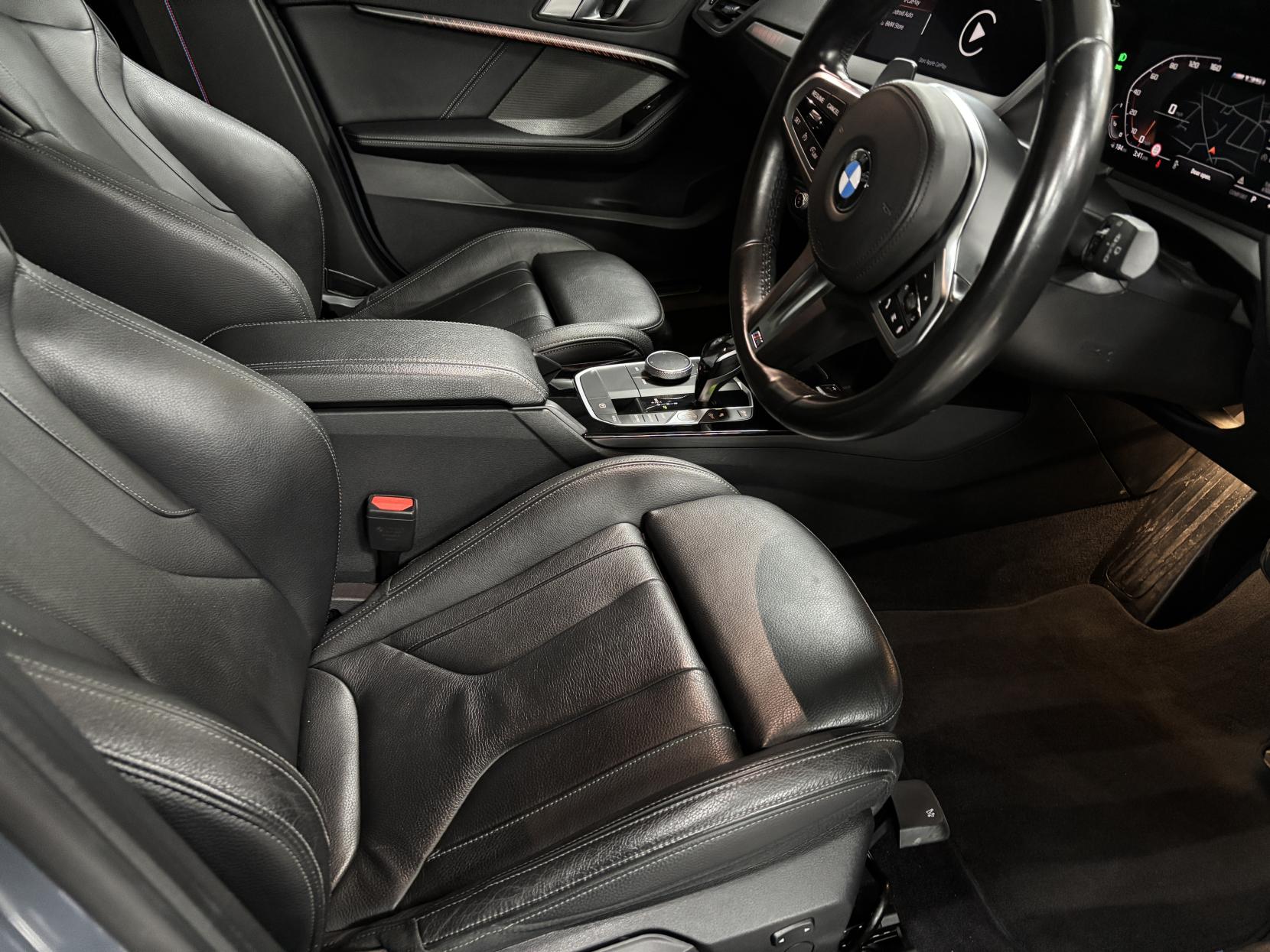 BMW 1 Series 2.0 M135i Hatchback 5dr Petrol Auto xDrive Euro 6 (s/s) (306 ps)