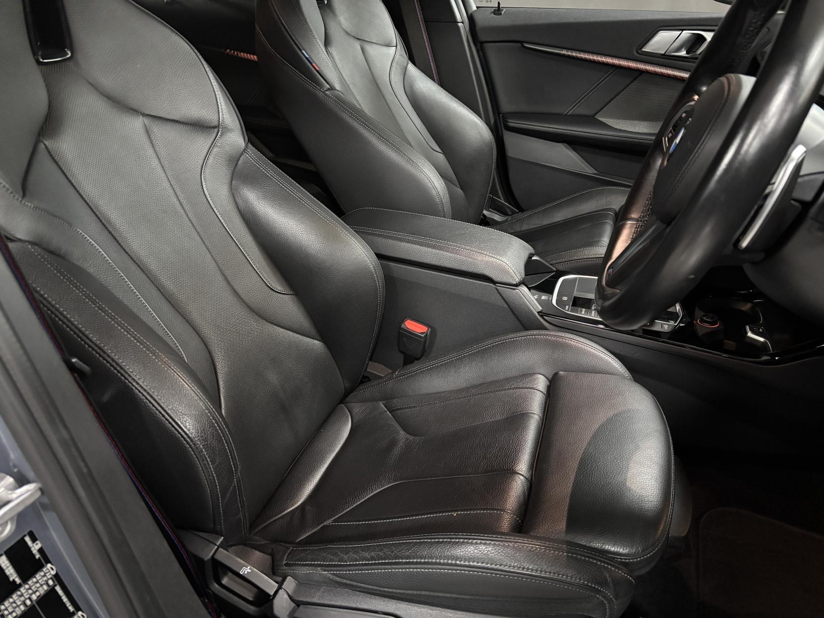 BMW 1 Series 2.0 M135i Hatchback 5dr Petrol Auto xDrive Euro 6 (s/s) (306 ps)