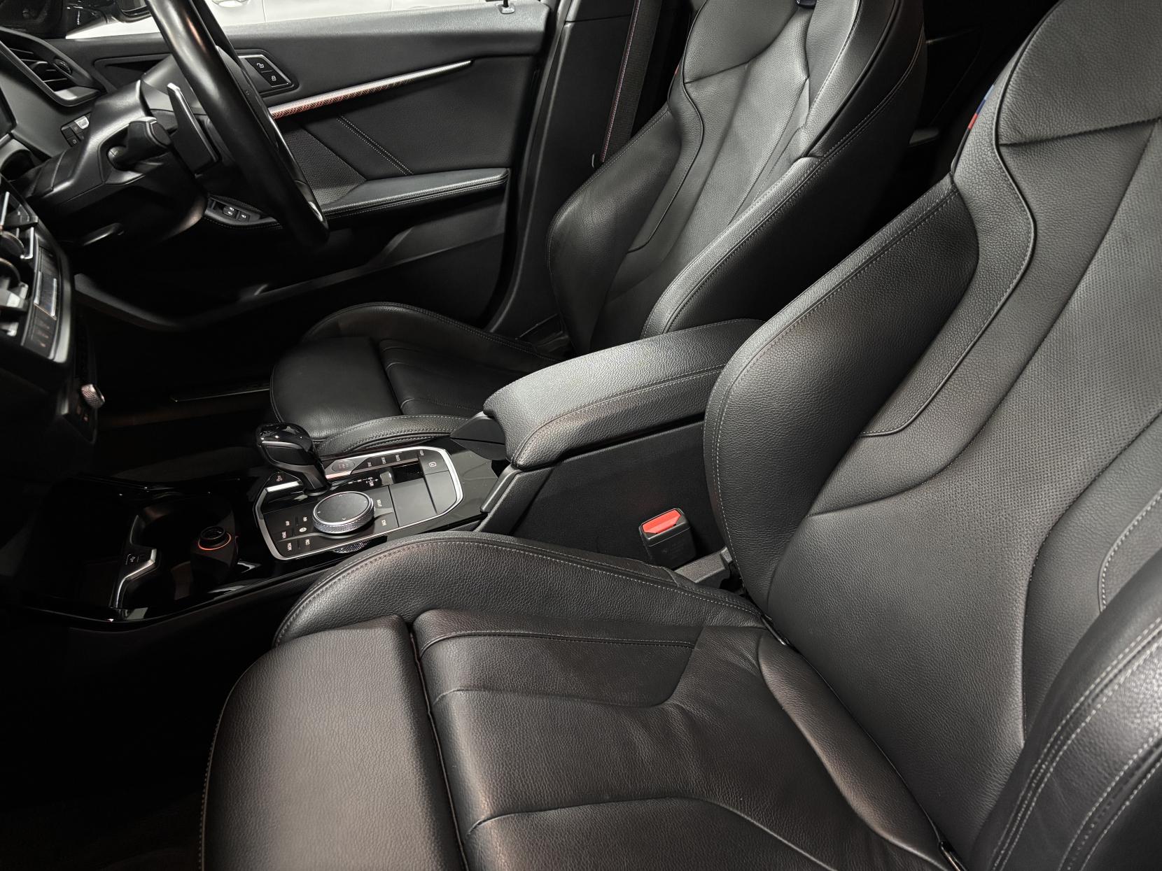 BMW 1 Series 2.0 M135i Hatchback 5dr Petrol Auto xDrive Euro 6 (s/s) (306 ps)