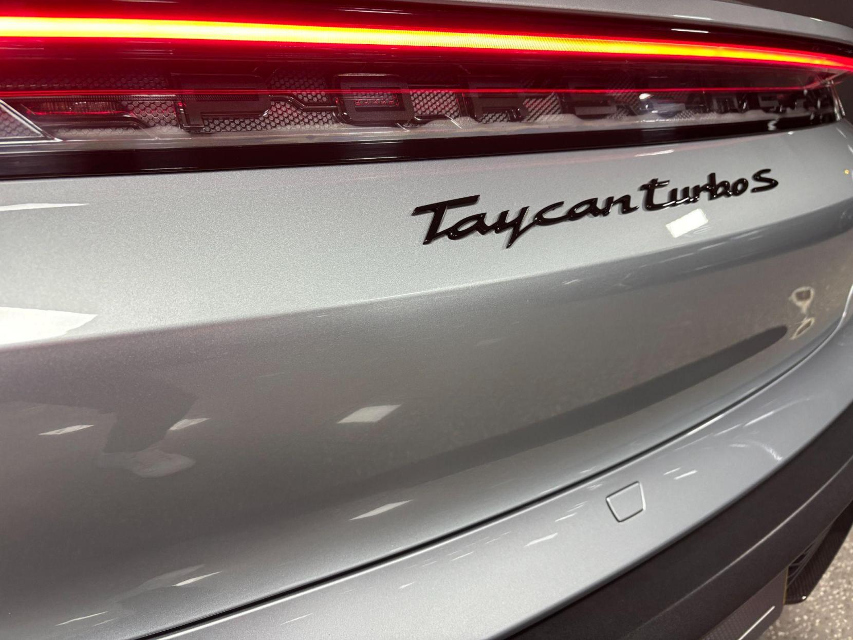 Porsche Taycan Performance Plus 93.4kWh Turbo S Auto 4WD 4dr (11kW Charger)