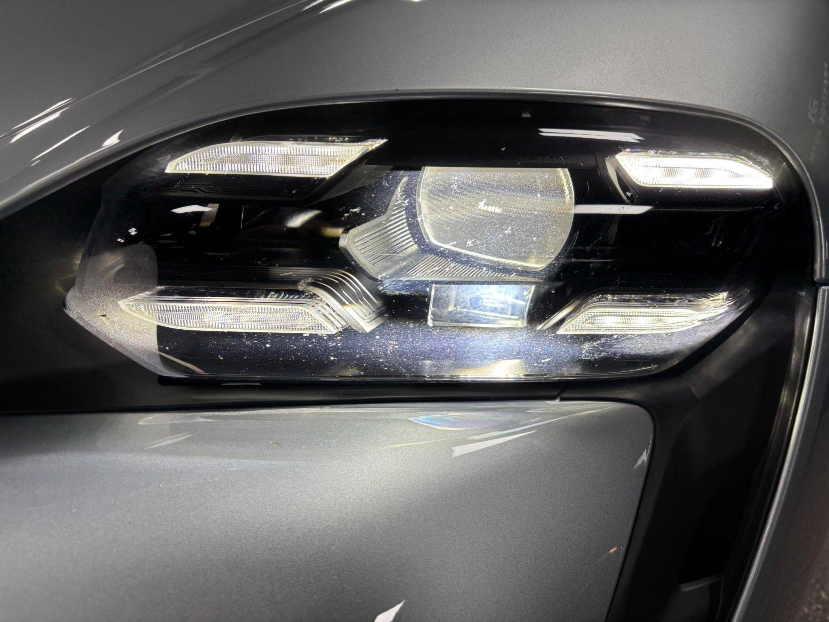 Porsche Taycan Performance Plus 93.4kWh Turbo S Auto 4WD 4dr (11kW Charger)