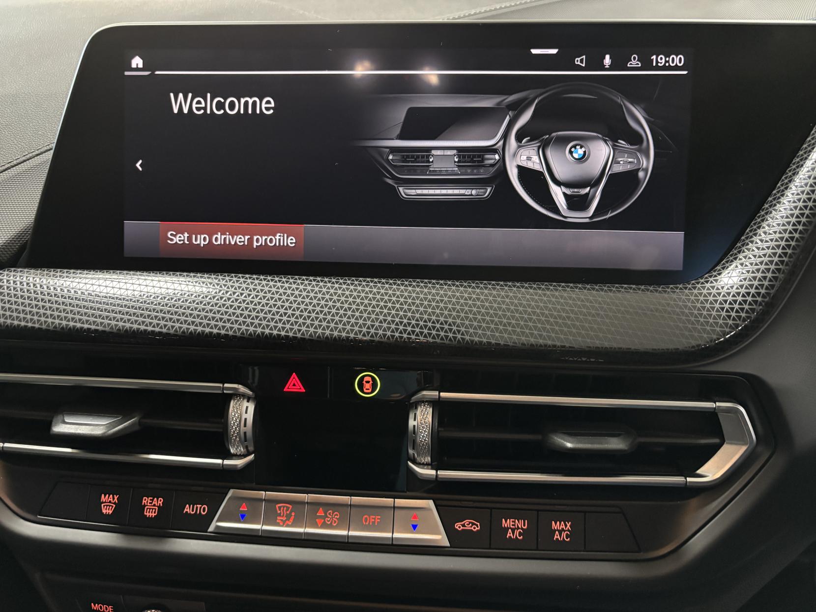 BMW 1 Series 1.5 118i Sport (LCP) Hatchback 5dr Petrol Manual Euro 6 (s/s) (136 ps)