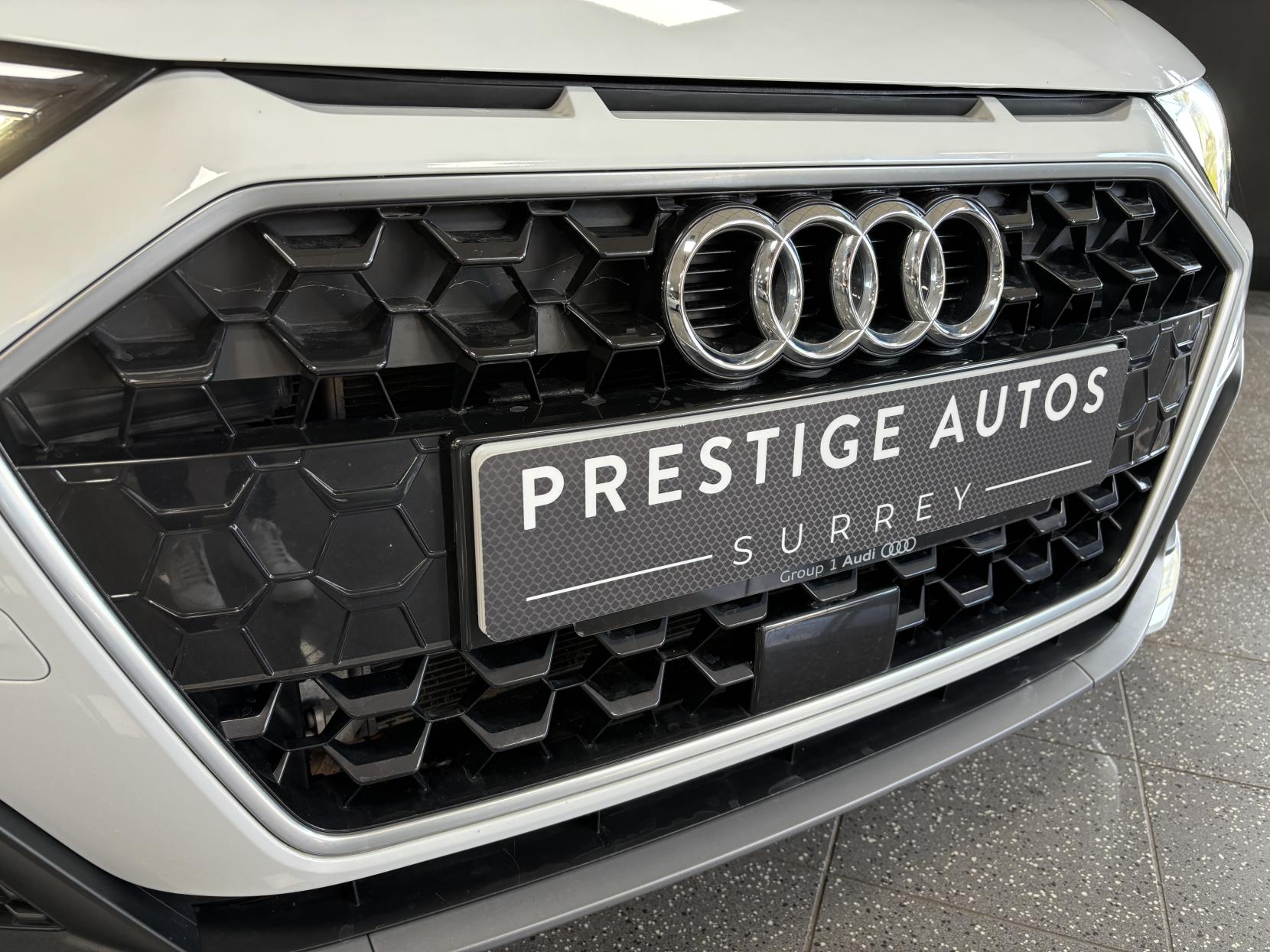 Audi A1 1.0 TFSI 25 S line Sportback 5dr Petrol Manual Euro 6 (s/s) (95 ps)
