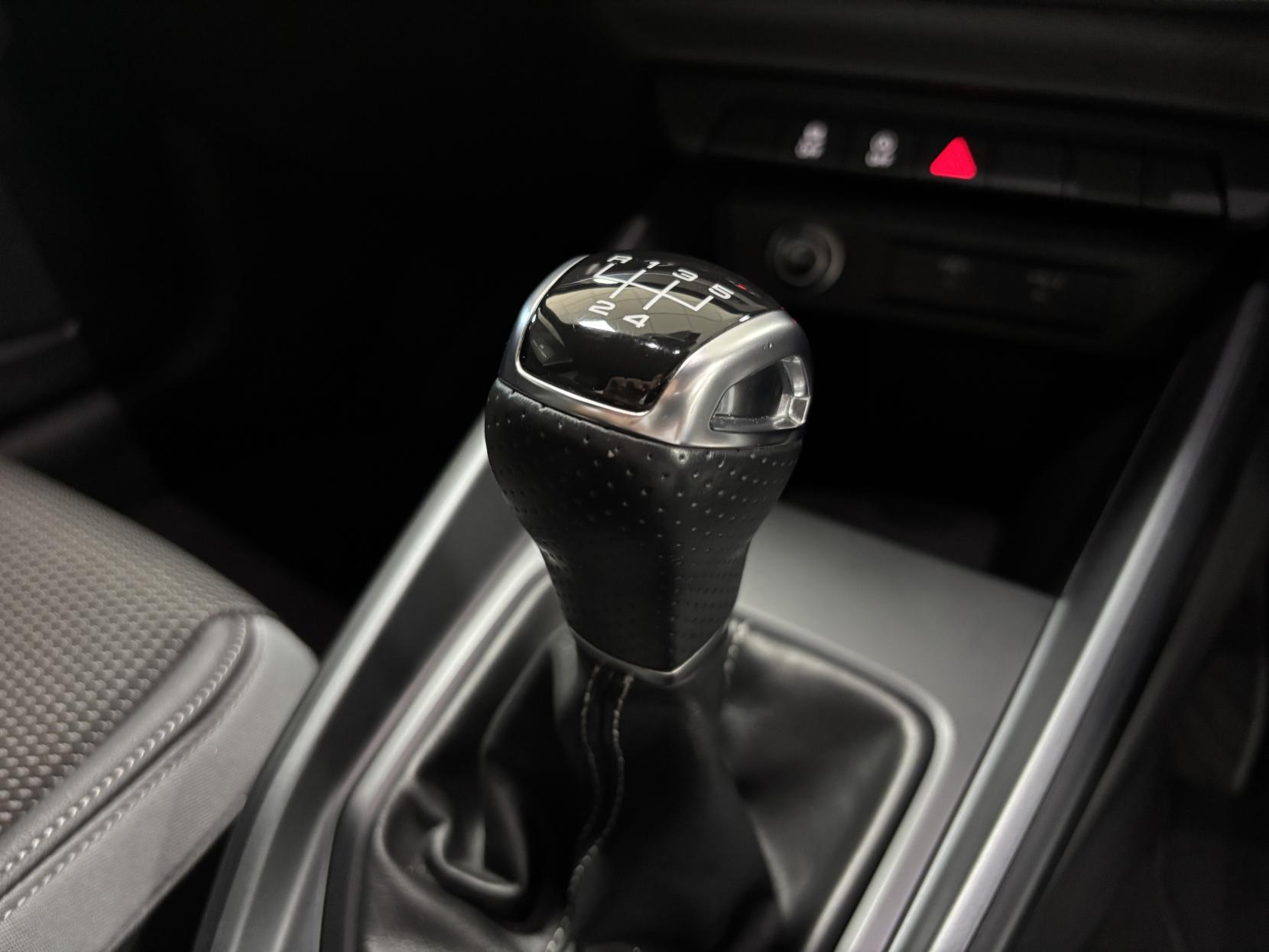 Audi A1 1.0 TFSI 25 S line Sportback 5dr Petrol Manual Euro 6 (s/s) (95 ps)