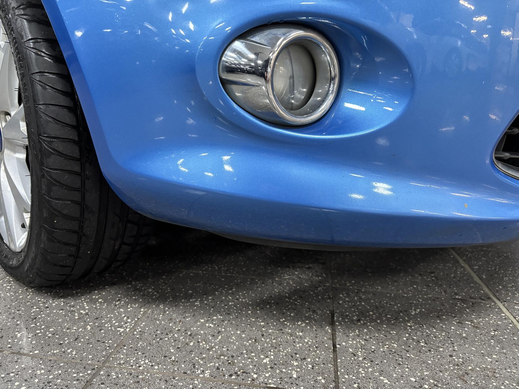 Ford Fiesta 1.4 Zetec Hatchback 5dr Petrol Manual (133 g/km, 94 bhp)