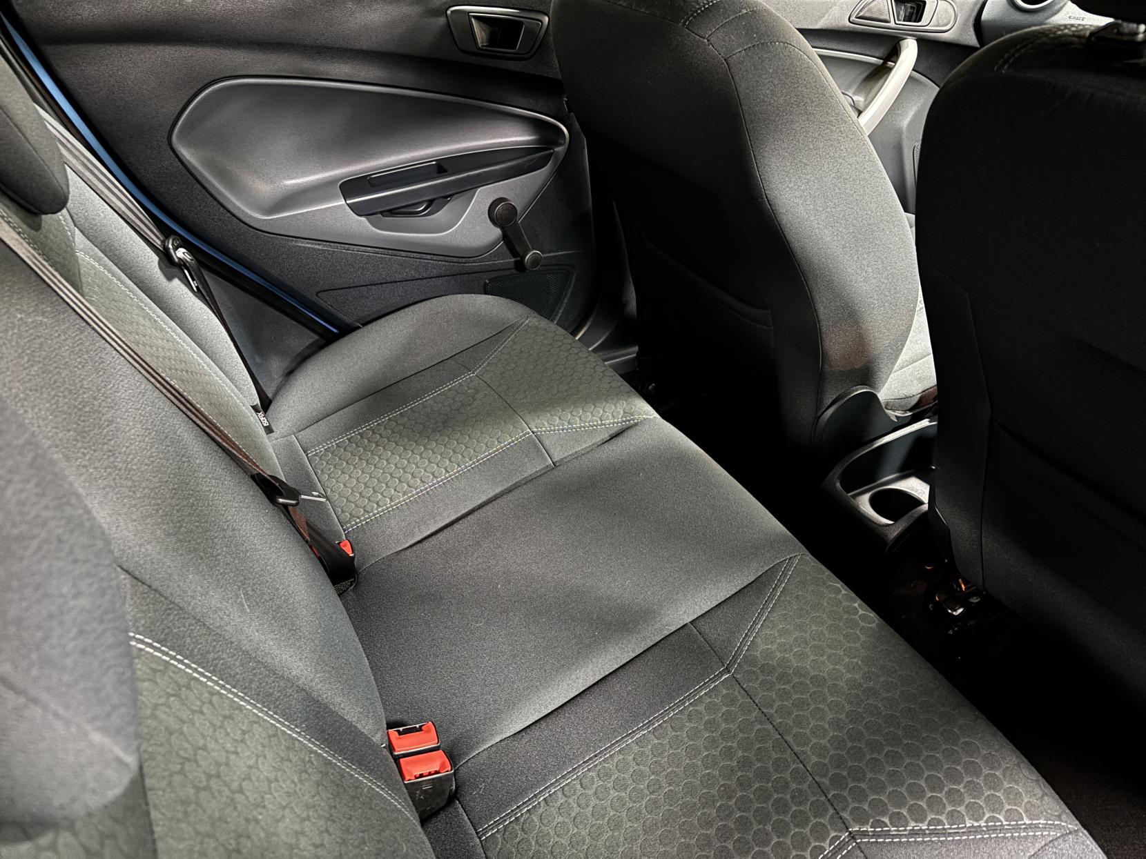 Ford Fiesta 1.4 Zetec Hatchback 5dr Petrol Manual (133 g/km, 94 bhp)