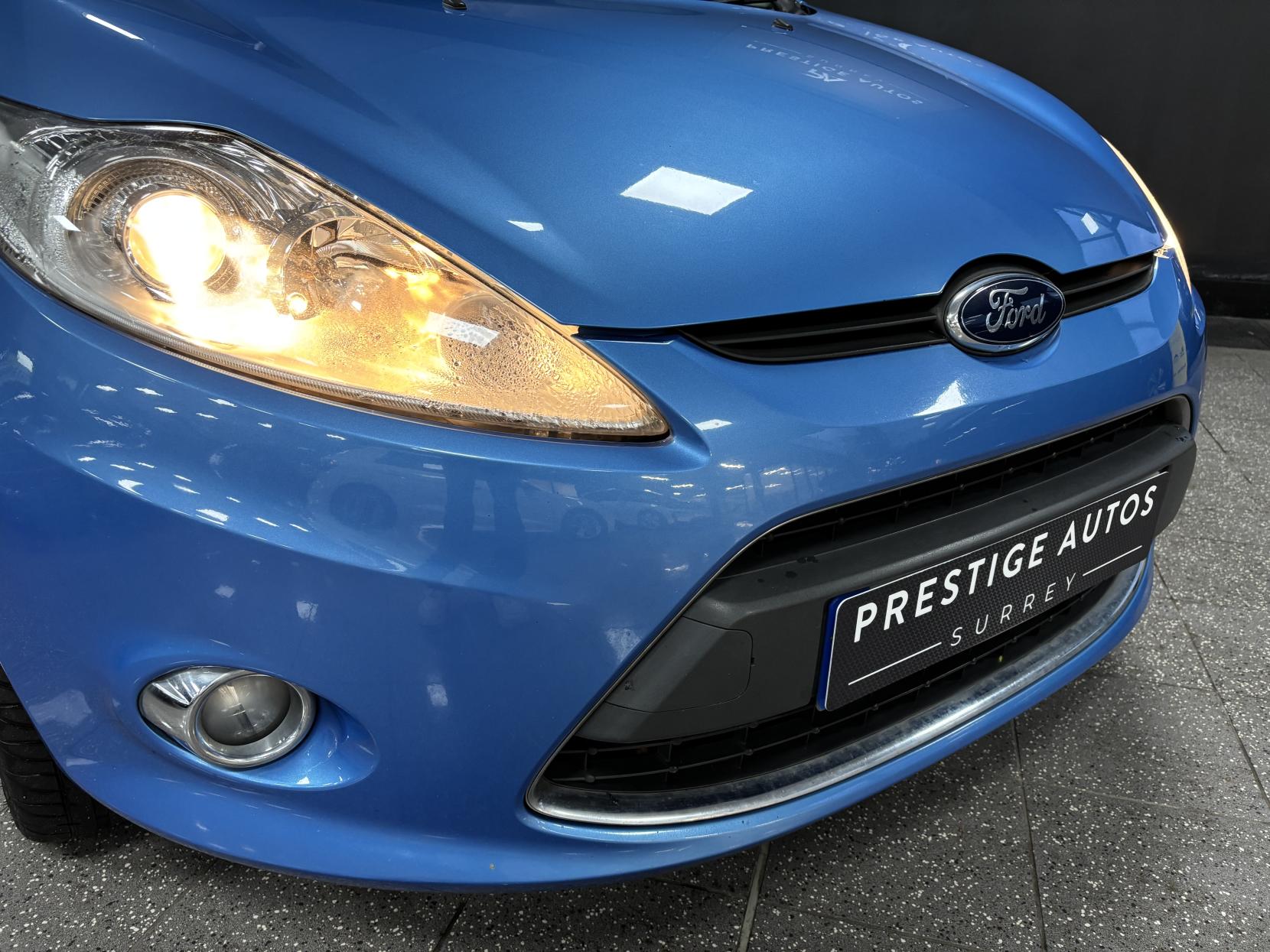 Ford Fiesta 1.4 Zetec Hatchback 5dr Petrol Manual (133 g/km, 94 bhp)