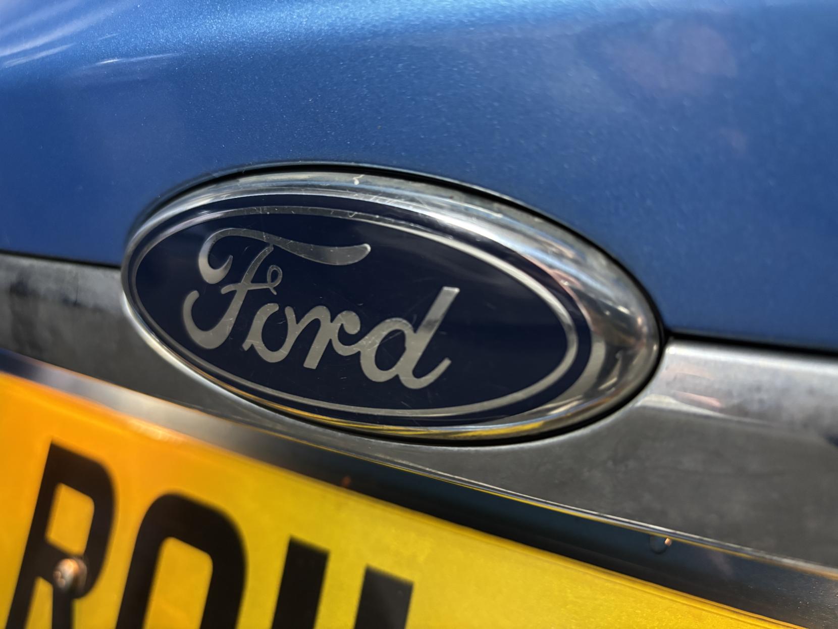 Ford Fiesta 1.4 Zetec Hatchback 5dr Petrol Manual (133 g/km, 94 bhp)
