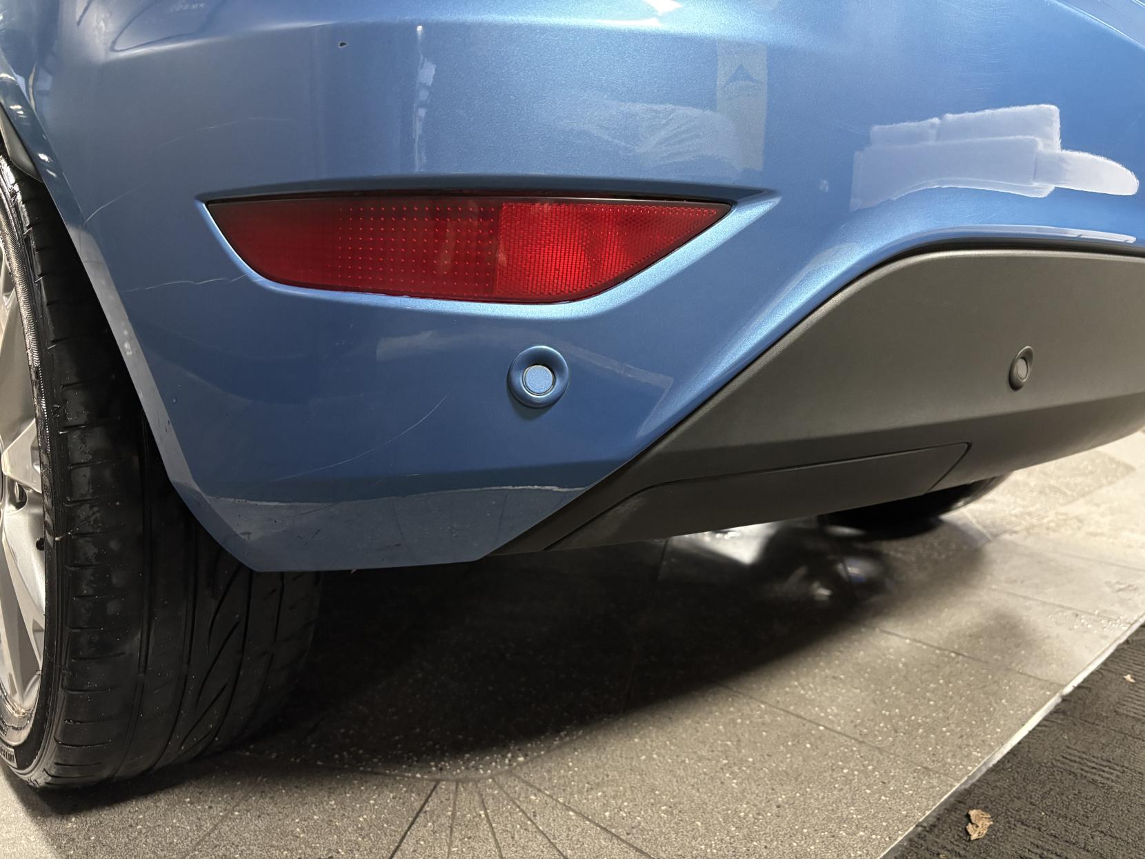 Ford Fiesta 1.4 Zetec Hatchback 5dr Petrol Manual (133 g/km, 94 bhp)