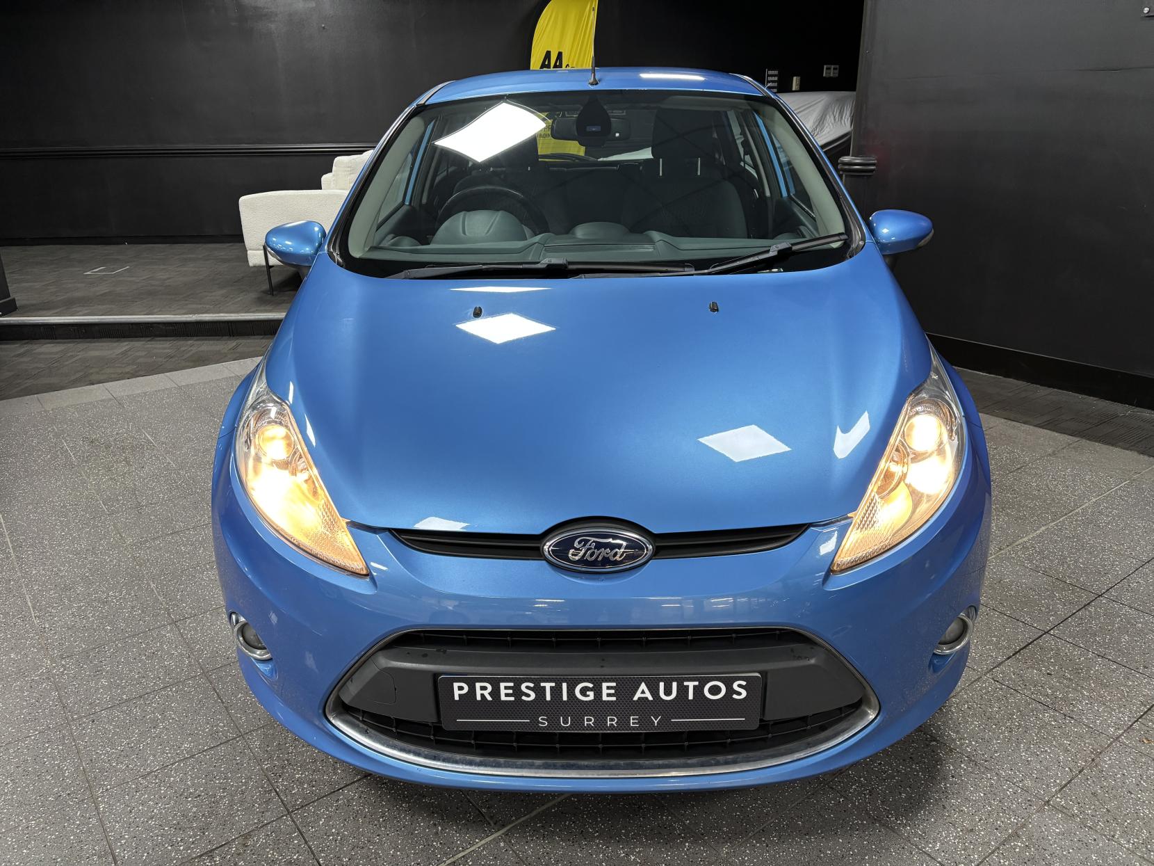 Ford Fiesta 1.4 Zetec Hatchback 5dr Petrol Manual (133 g/km, 94 bhp)