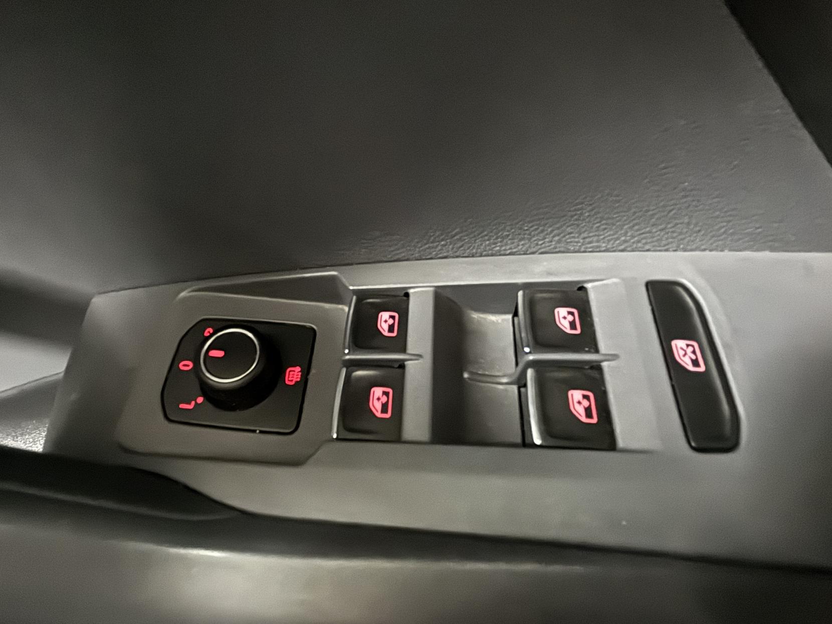 Volkswagen T-Cross 1.0 TSI R-Line SUV 5dr Petrol DSG Euro 6 (s/s) (110 ps)