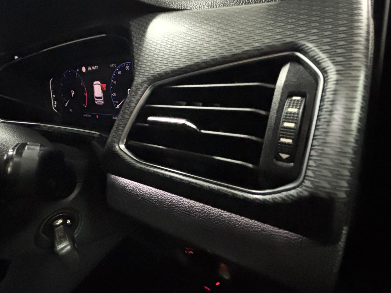 Volkswagen T-Cross 1.0 TSI R-Line SUV 5dr Petrol DSG Euro 6 (s/s) (110 ps)