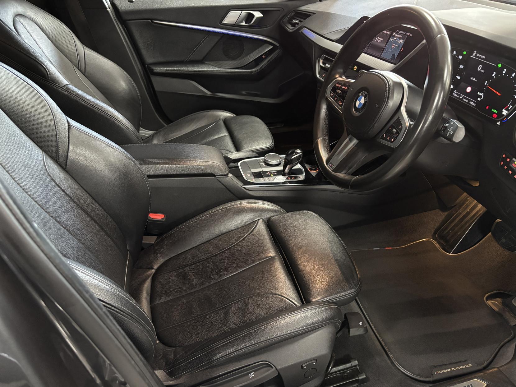 BMW 1 Series 1.5 118i M Sport Hatchback 5dr Petrol DCT Euro 6 (s/s) (140 ps)