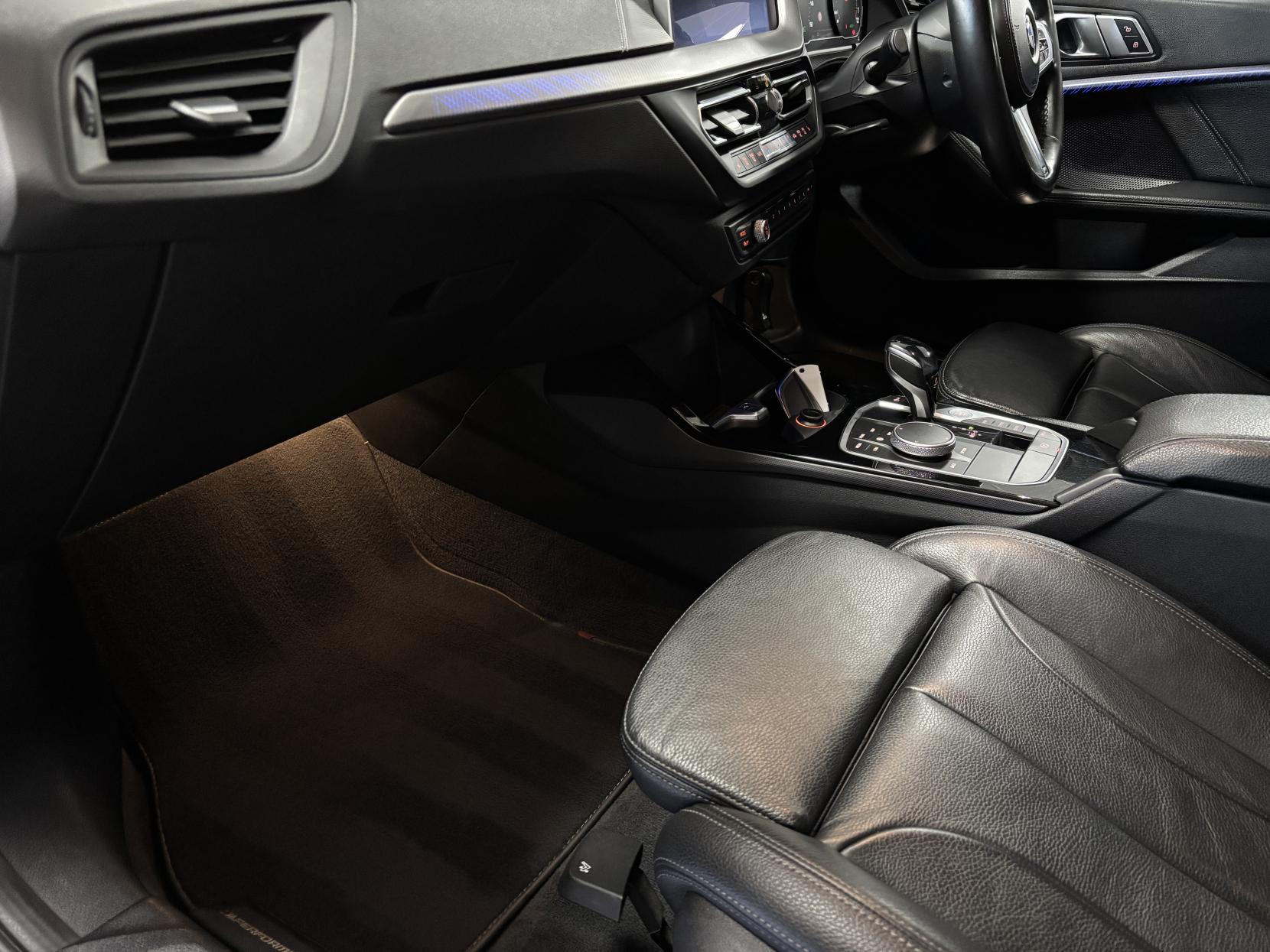 BMW 1 Series 1.5 118i M Sport Hatchback 5dr Petrol DCT Euro 6 (s/s) (140 ps)