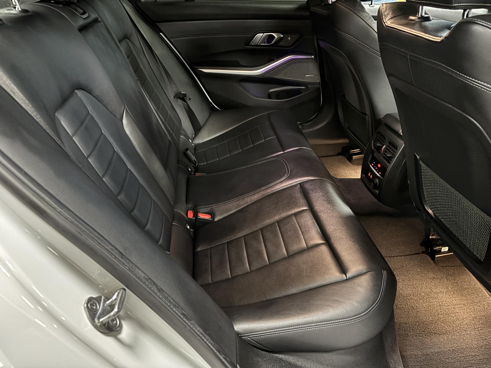 BMW 3 Series 2.0 320i M Sport Saloon 4dr Petrol Auto Euro 6 (s/s) (184 ps)