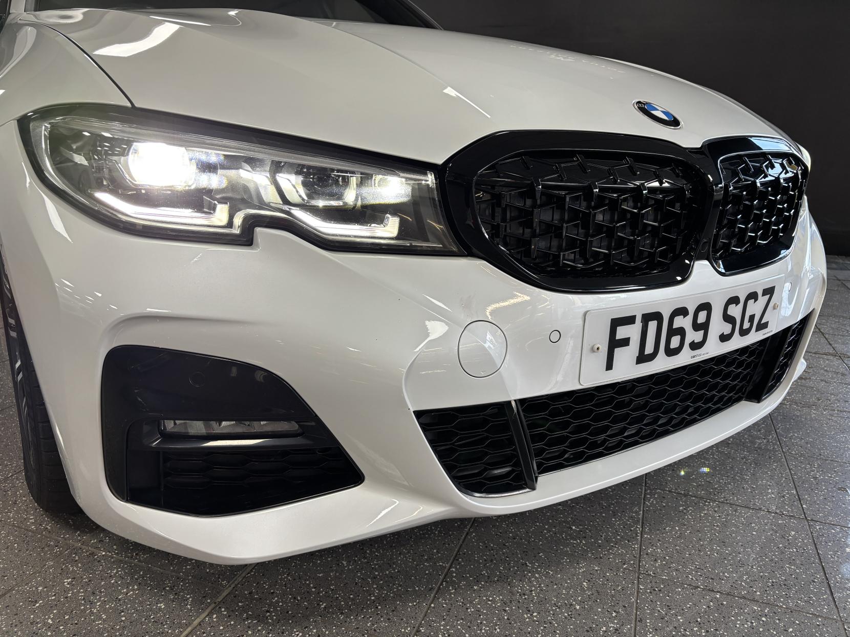 BMW 3 Series 2.0 320i M Sport Saloon 4dr Petrol Auto Euro 6 (s/s) (184 ps)