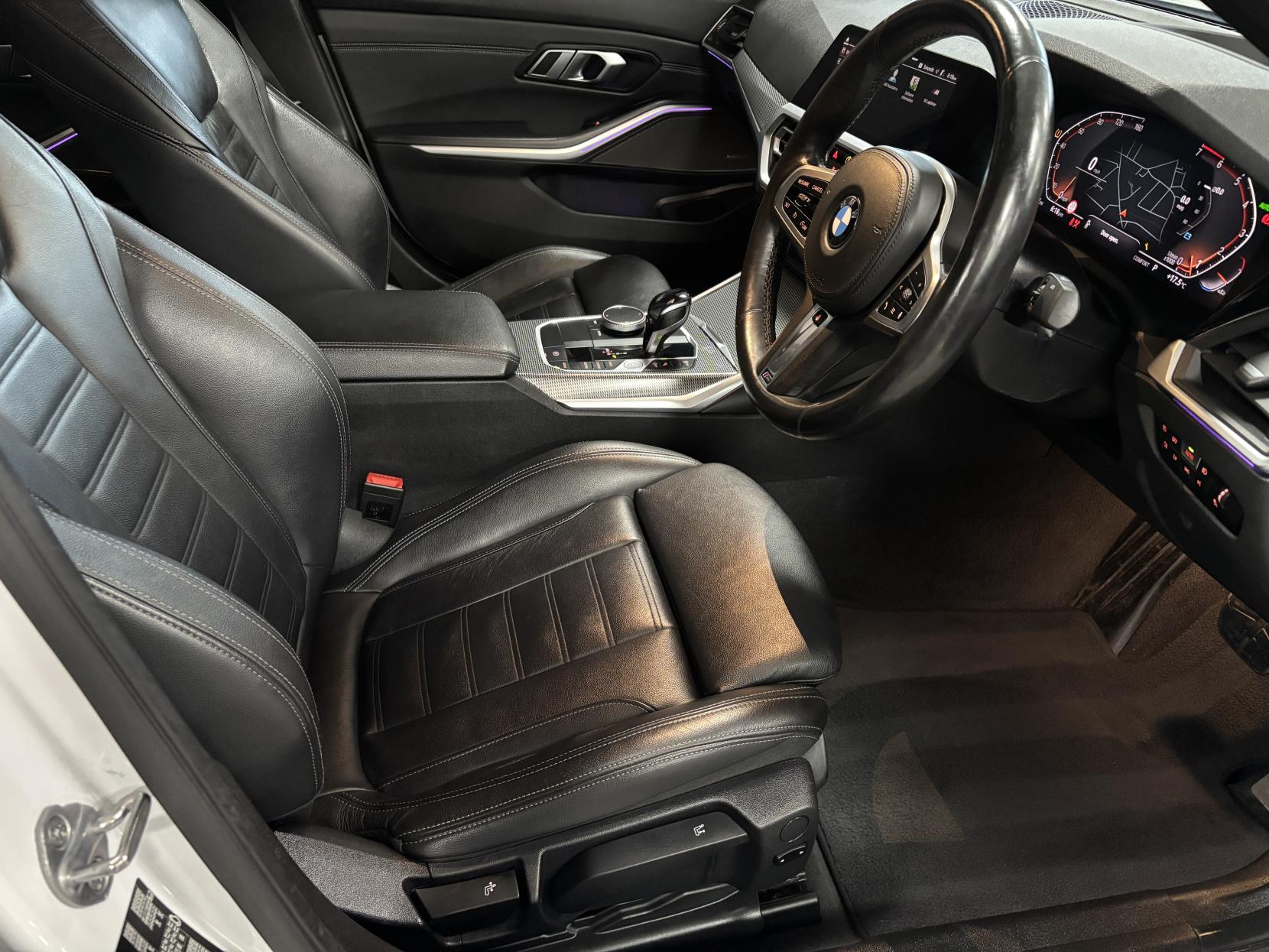 BMW 3 Series 2.0 320i M Sport Saloon 4dr Petrol Auto Euro 6 (s/s) (184 ps)