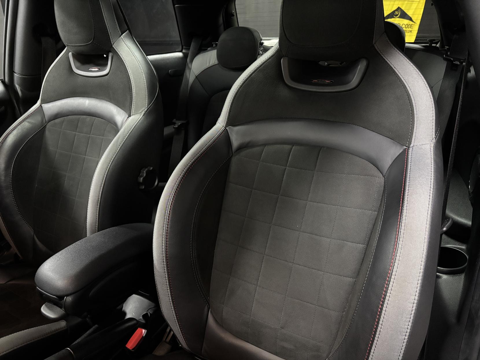 MINI Hatch 2.0 Cooper S Sport Hatchback 3dr Petrol Steptronic Euro 6 (s/s) (178 ps)