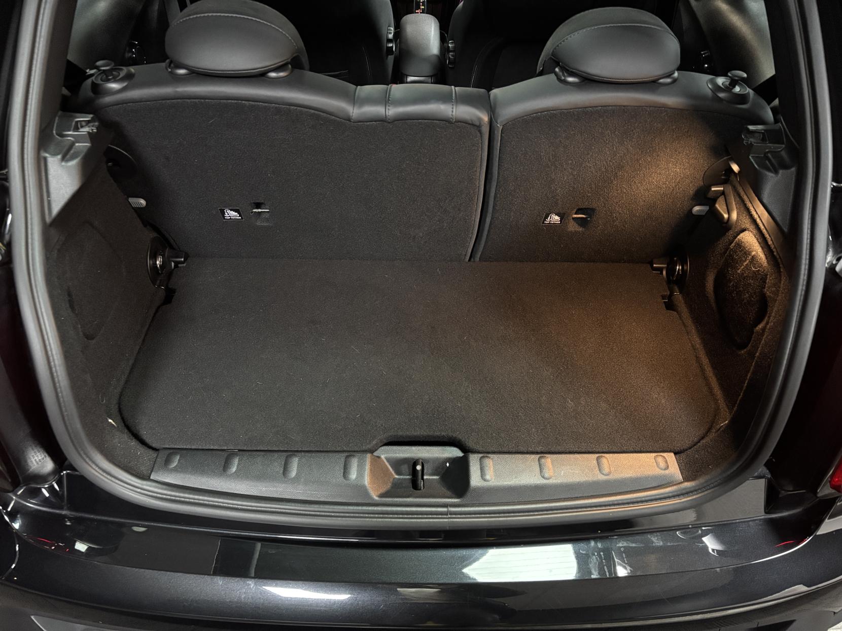 MINI Hatch 2.0 Cooper S Sport Hatchback 3dr Petrol Steptronic Euro 6 (s/s) (178 ps)