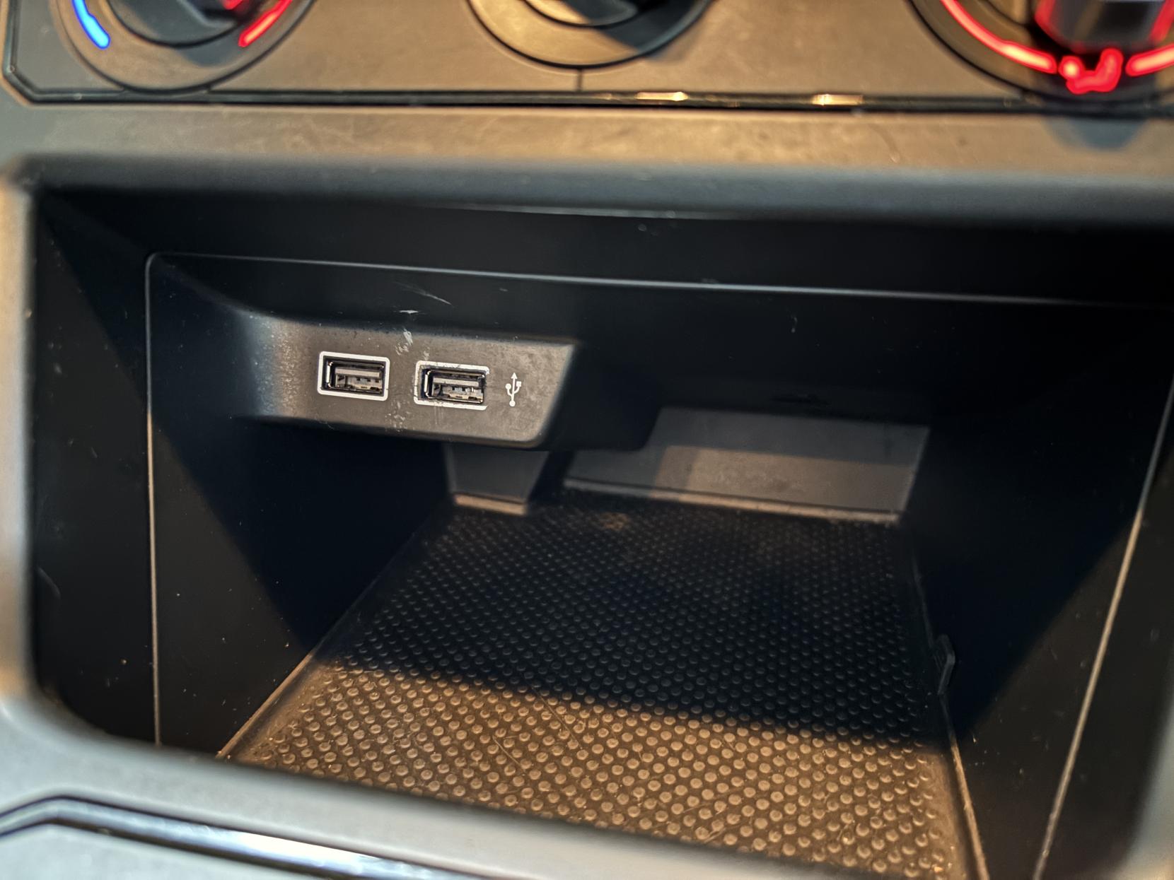 Volkswagen Polo 1.0 EVO SE Hatchback 5dr Petrol Manual Euro 6 (s/s) (65 ps)