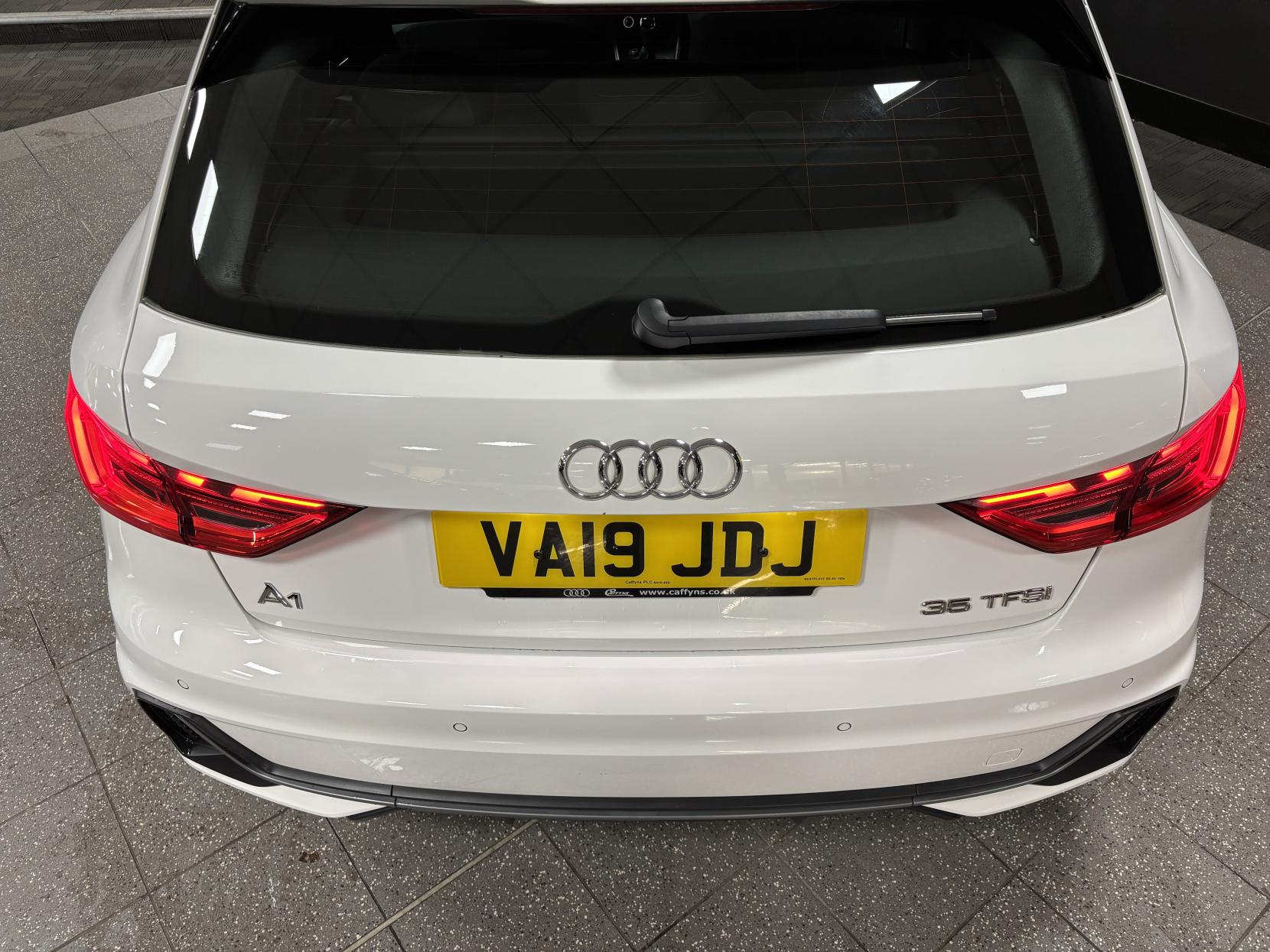 Audi A1 1.5 TFSI 35 S line Sportback 5dr Petrol S Tronic Euro 6 (s/s) (150 ps)