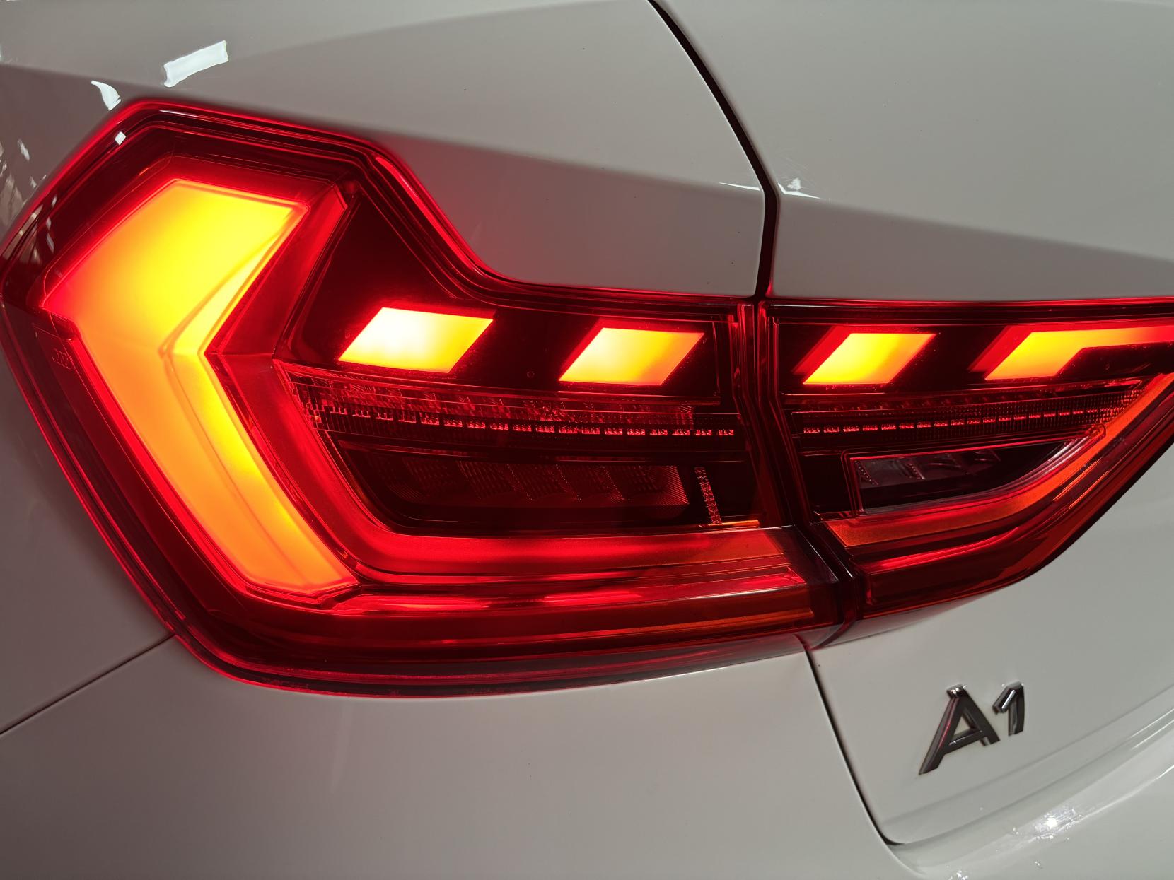 Audi A1 1.5 TFSI 35 S line Sportback 5dr Petrol S Tronic Euro 6 (s/s) (150 ps)