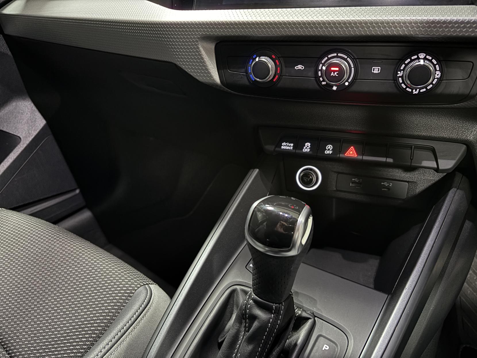 Audi A1 1.5 TFSI 35 S line Sportback 5dr Petrol S Tronic Euro 6 (s/s) (150 ps)