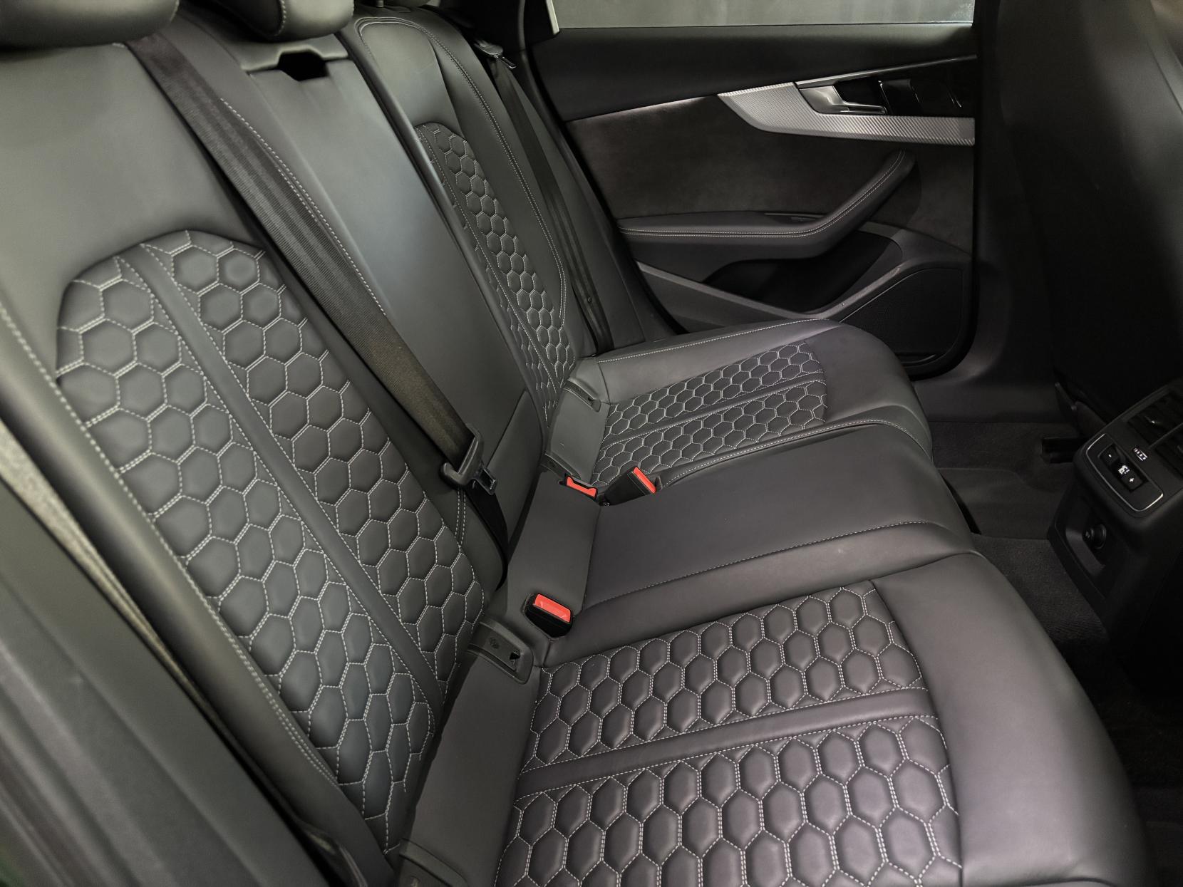 Audi RS4 Avant 2.9 TFSI V6 Estate 5dr Petrol Tiptronic quattro Euro 6 (s/s) (450 ps)