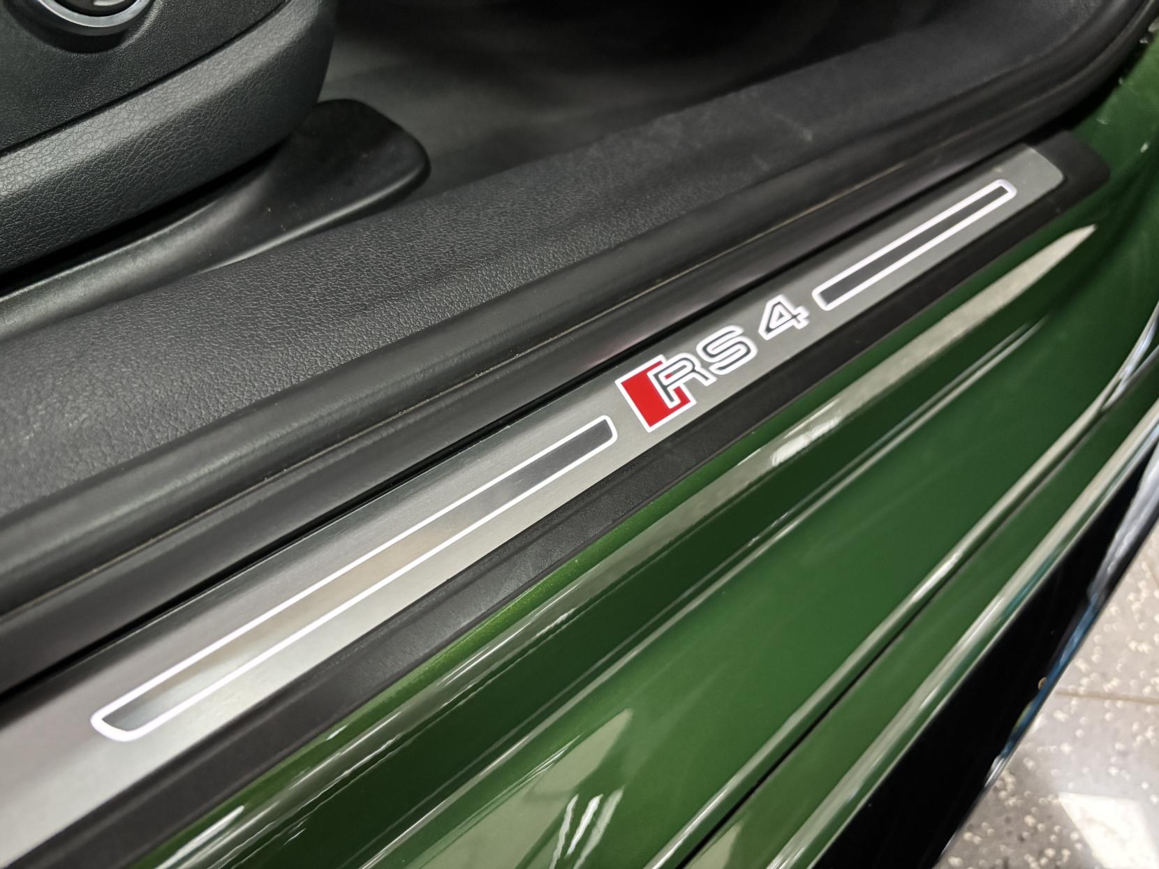 Audi RS4 Avant 2.9 TFSI V6 Estate 5dr Petrol Tiptronic quattro Euro 6 (s/s) (450 ps)