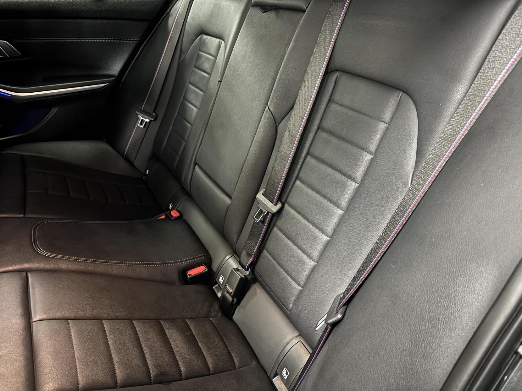 BMW 3 Series 2.0 320i M Sport Saloon 4dr Petrol Auto Euro 6 (s/s) (184 ps)