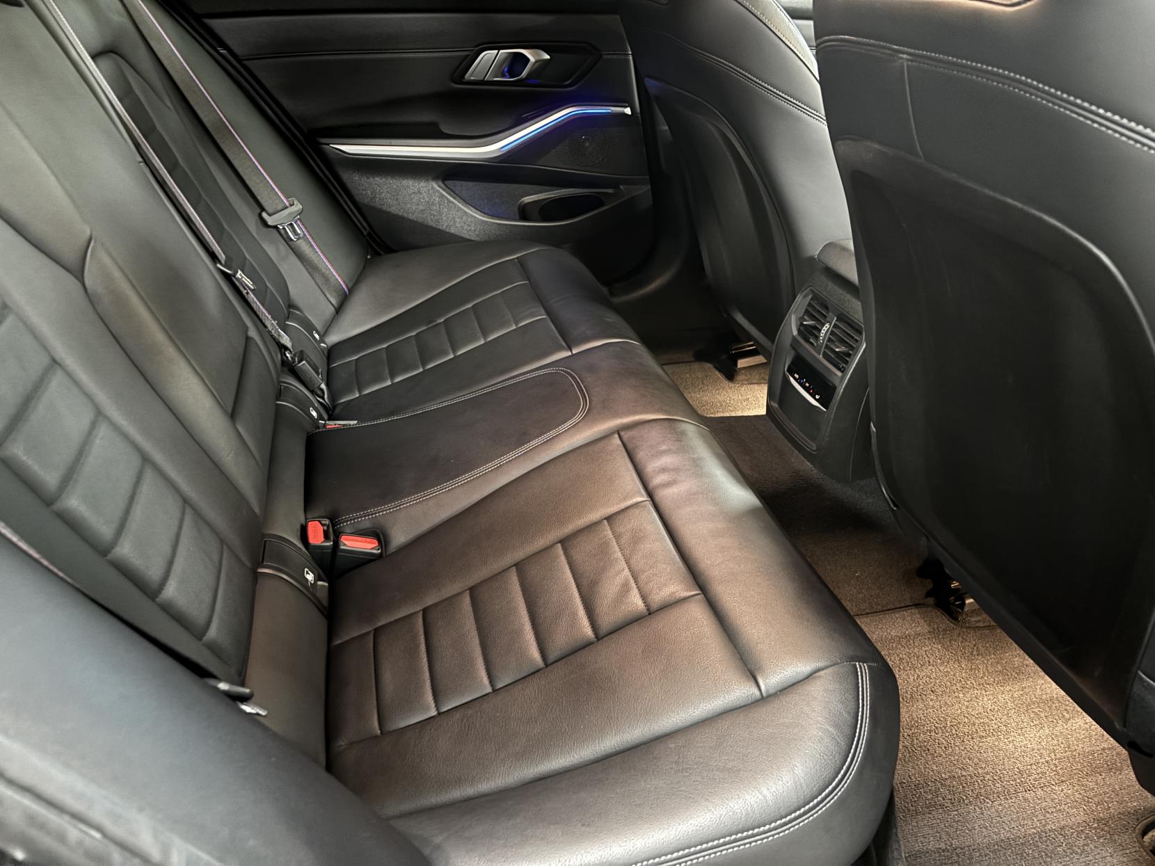 BMW 3 Series 2.0 320i M Sport Saloon 4dr Petrol Auto Euro 6 (s/s) (184 ps)