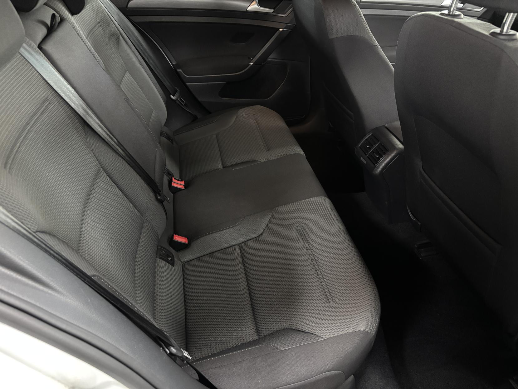 Volkswagen Golf 1.0 TSI SE Hatchback 5dr Petrol Manual Euro 6 (s/s) (115 ps)