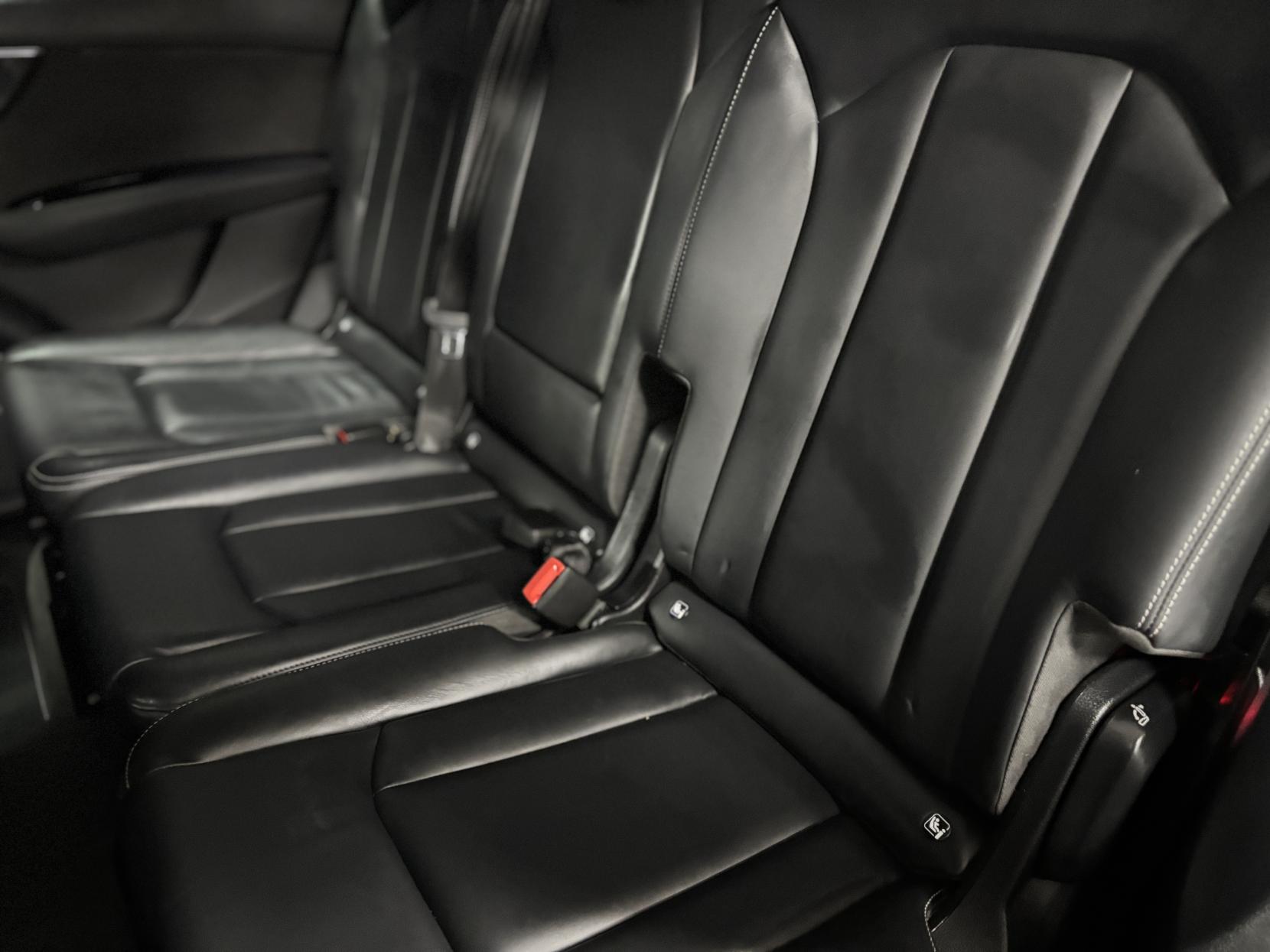 Audi SQ7 4.0 TDI V8 SUV 5dr Diesel Tiptronic quattro Euro 6 (s/s) (435 ps)