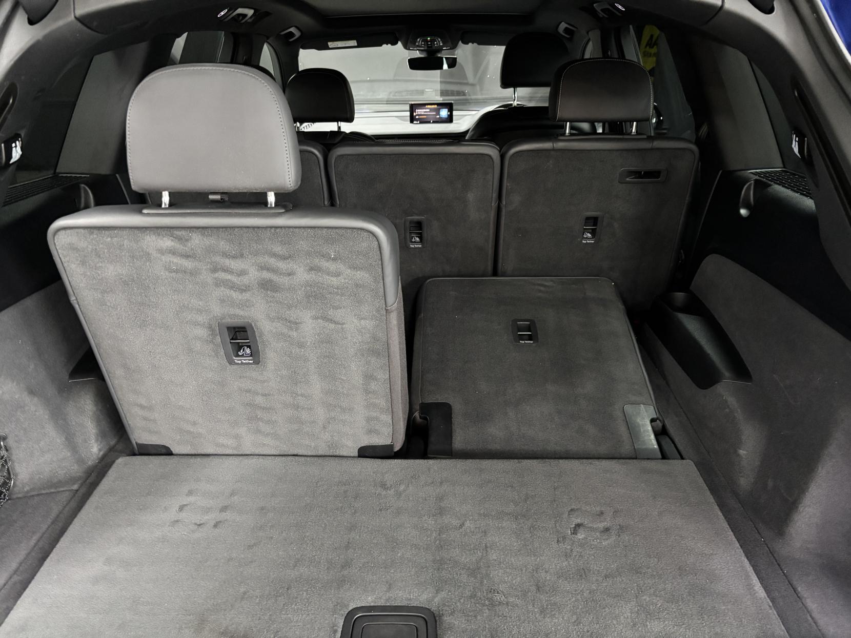 Audi SQ7 4.0 TDI V8 SUV 5dr Diesel Tiptronic quattro Euro 6 (s/s) (435 ps)