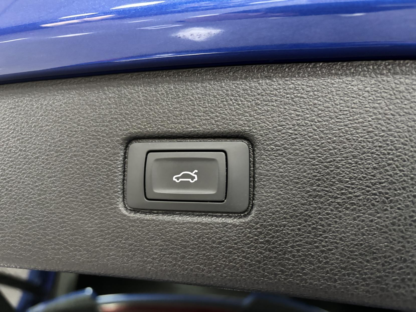 Audi SQ7 4.0 TDI V8 SUV 5dr Diesel Tiptronic quattro Euro 6 (s/s) (435 ps)