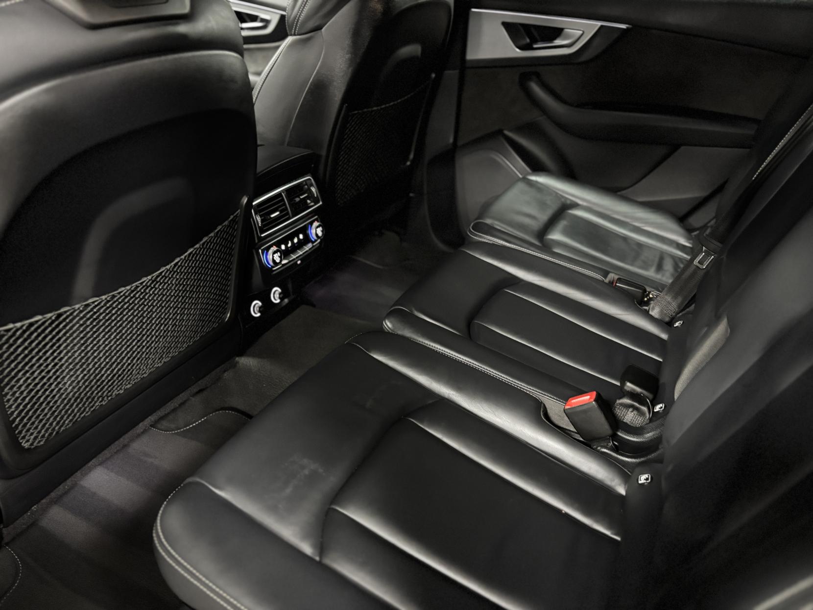 Audi SQ7 4.0 TDI V8 SUV 5dr Diesel Tiptronic quattro Euro 6 (s/s) (435 ps)