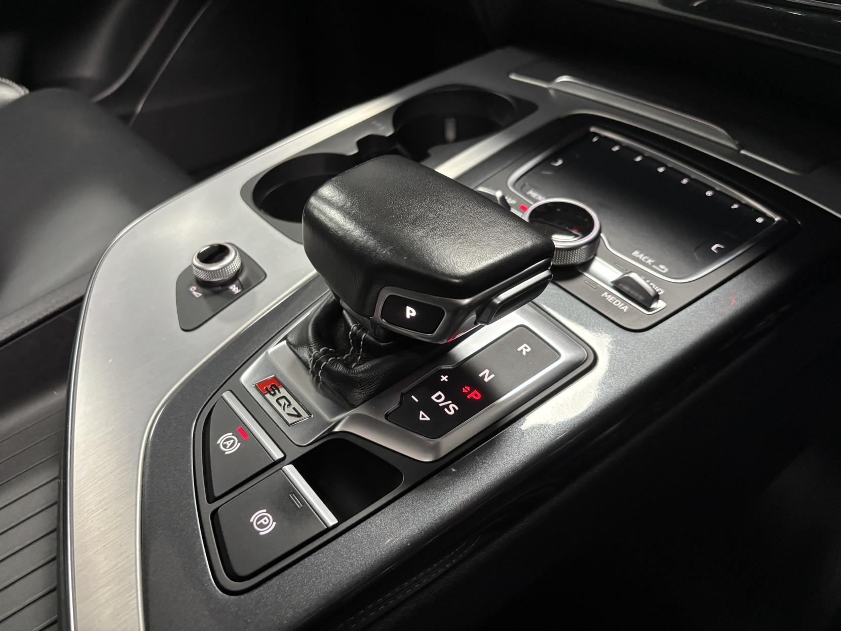 Audi SQ7 4.0 TDI V8 SUV 5dr Diesel Tiptronic quattro Euro 6 (s/s) (435 ps)