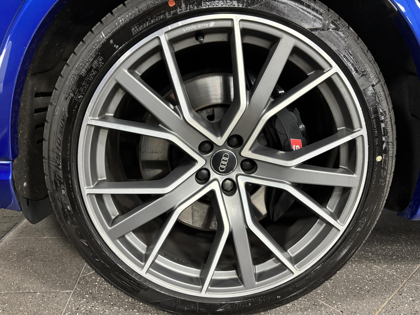 Audi SQ7 4.0 TDI V8 SUV 5dr Diesel Tiptronic quattro Euro 6 (s/s) (435 ps)