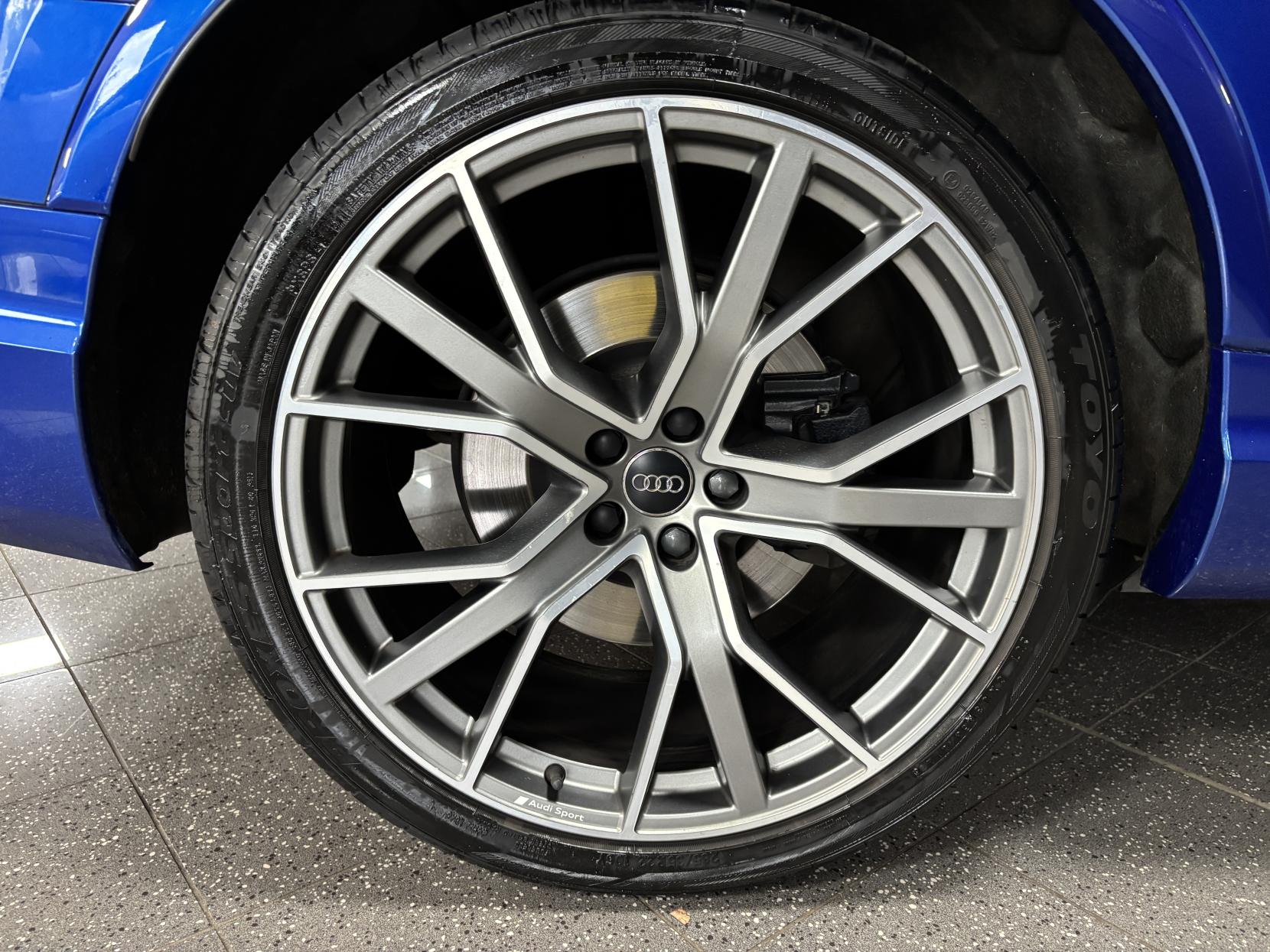 Audi SQ7 4.0 TDI V8 SUV 5dr Diesel Tiptronic quattro Euro 6 (s/s) (435 ps)