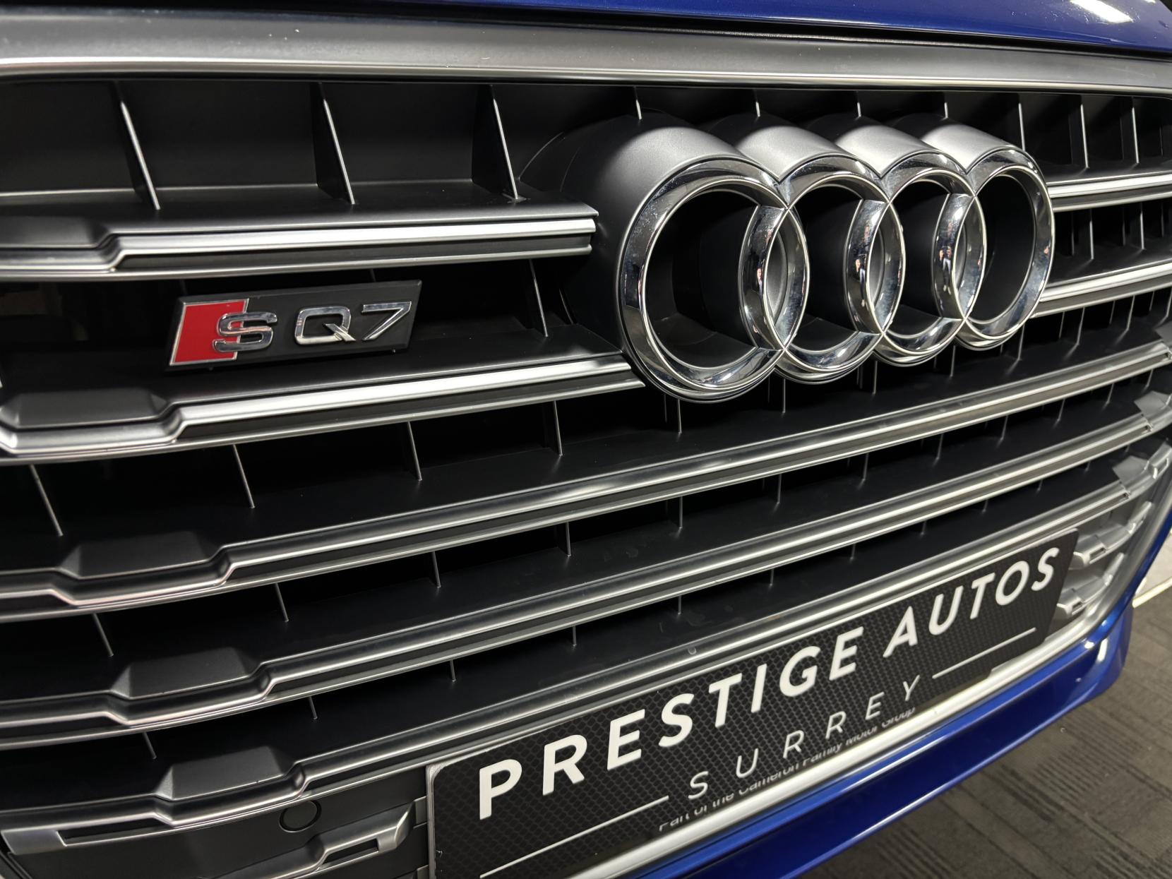 Audi SQ7 4.0 TDI V8 SUV 5dr Diesel Tiptronic quattro Euro 6 (s/s) (435 ps)