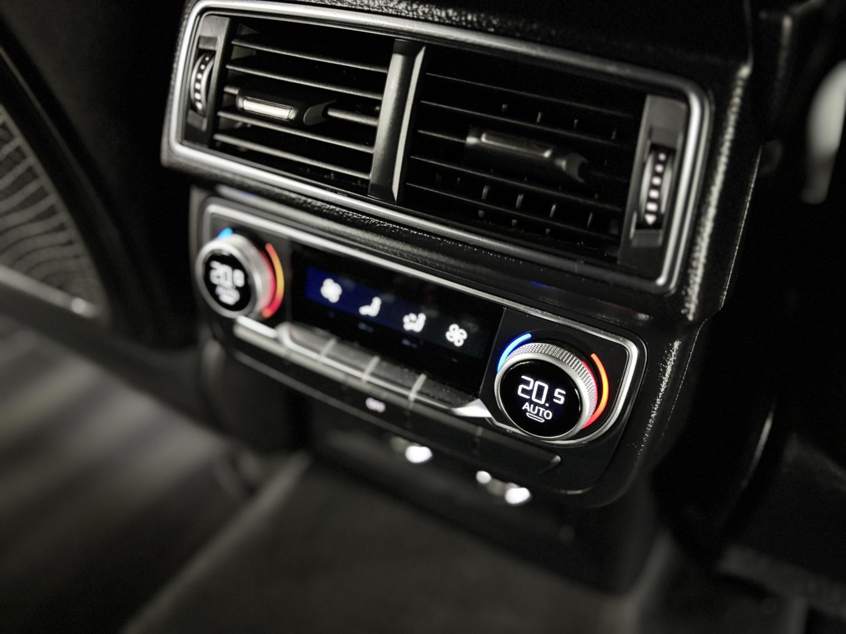 Audi SQ7 4.0 TDI V8 SUV 5dr Diesel Tiptronic quattro Euro 6 (s/s) (435 ps)