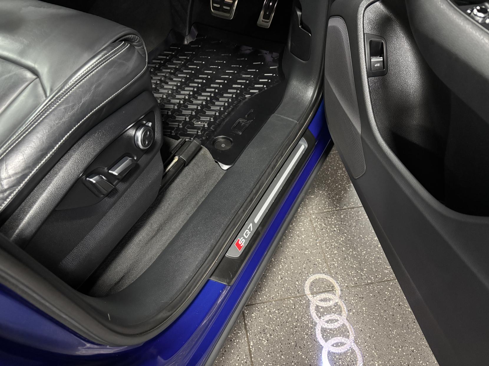 Audi SQ7 4.0 TDI V8 SUV 5dr Diesel Tiptronic quattro Euro 6 (s/s) (435 ps)