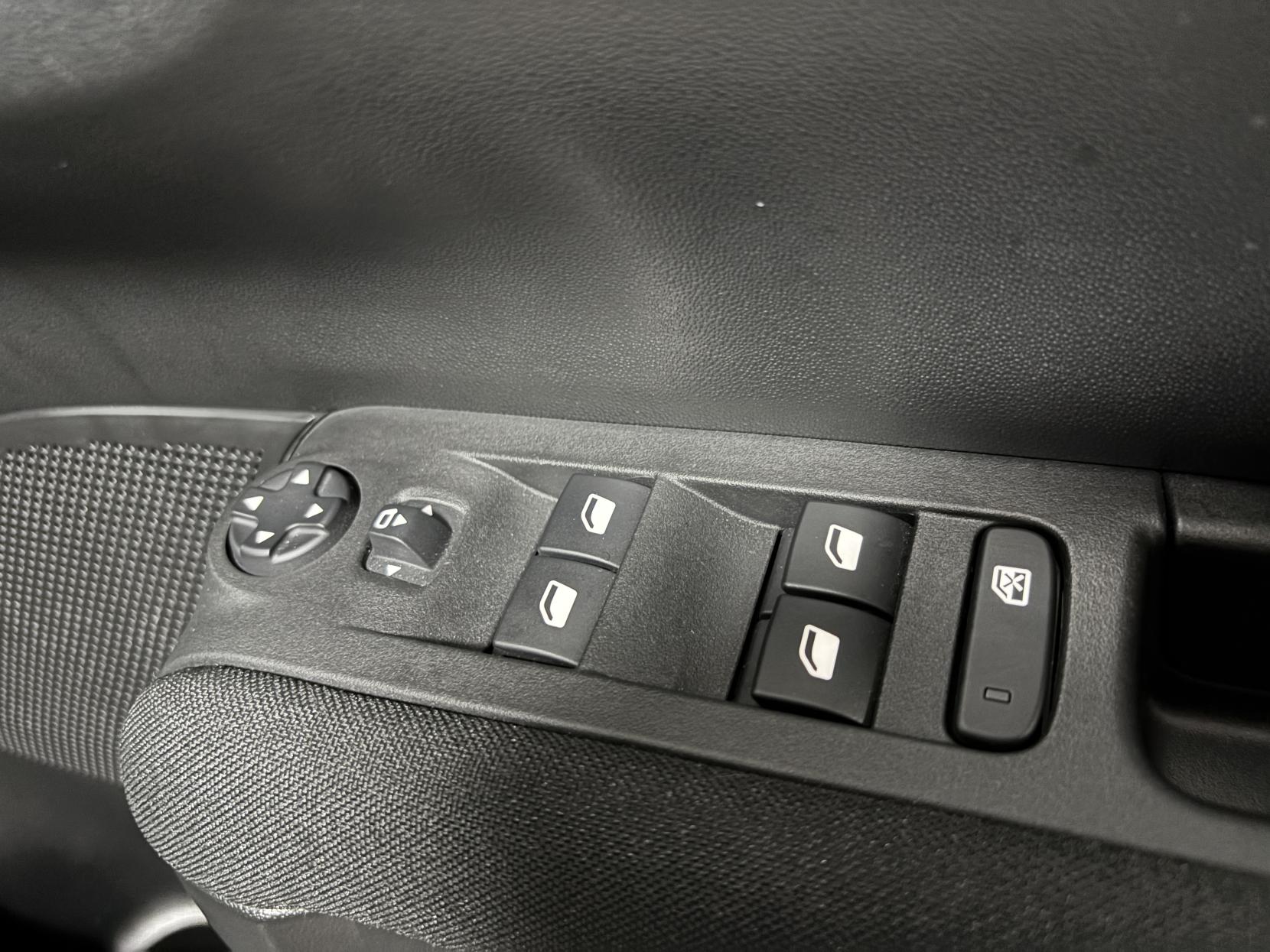 Citroen C3 Aircross 1.2 PureTech MAX SUV 5dr Petrol Manual Euro 6 (s/s) (110 ps)