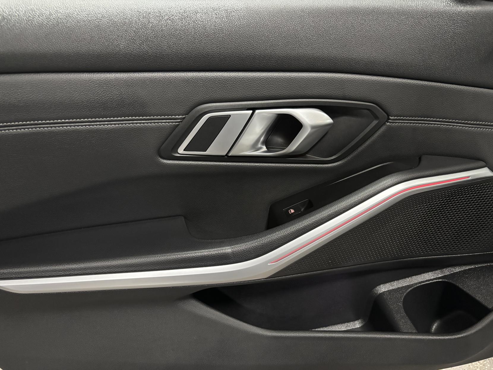 BMW 3 Series 2.0 320i M Sport Saloon 4dr Petrol Auto Euro 6 (s/s) (184 ps)