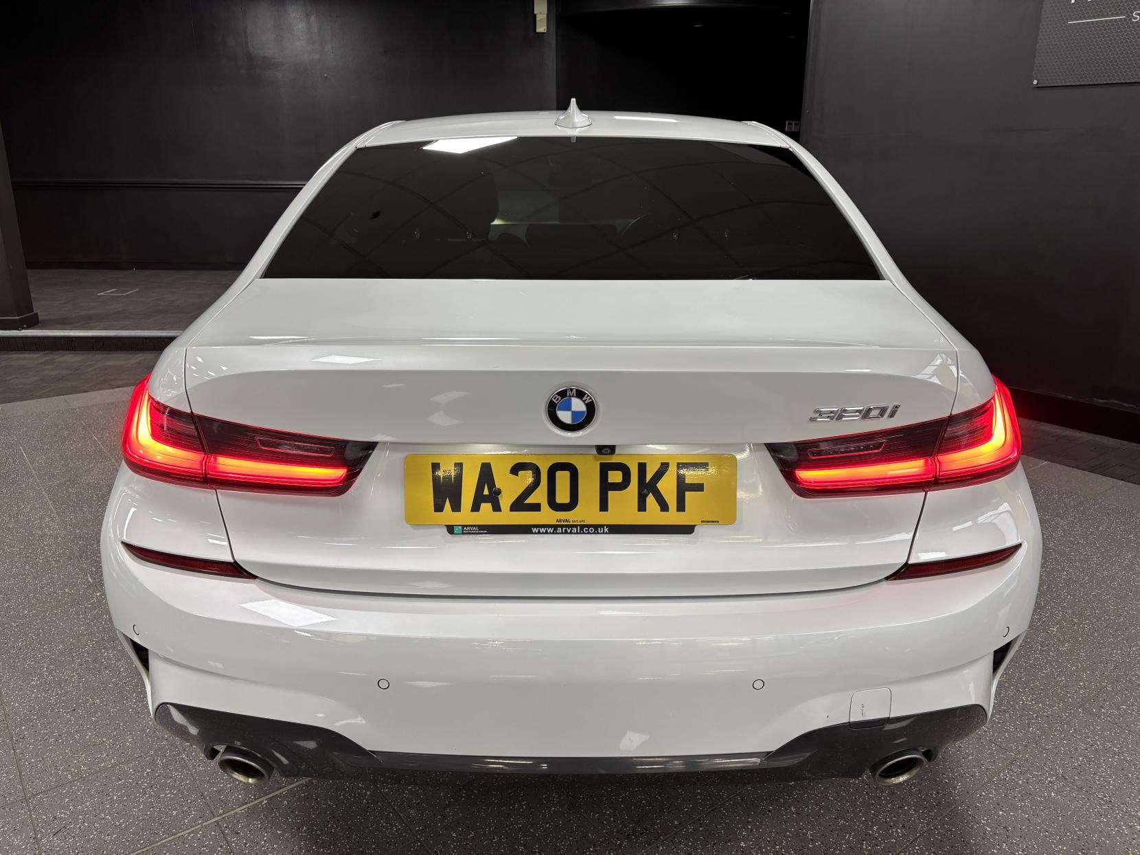 BMW 3 Series 2.0 320i M Sport Saloon 4dr Petrol Auto Euro 6 (s/s) (184 ps)