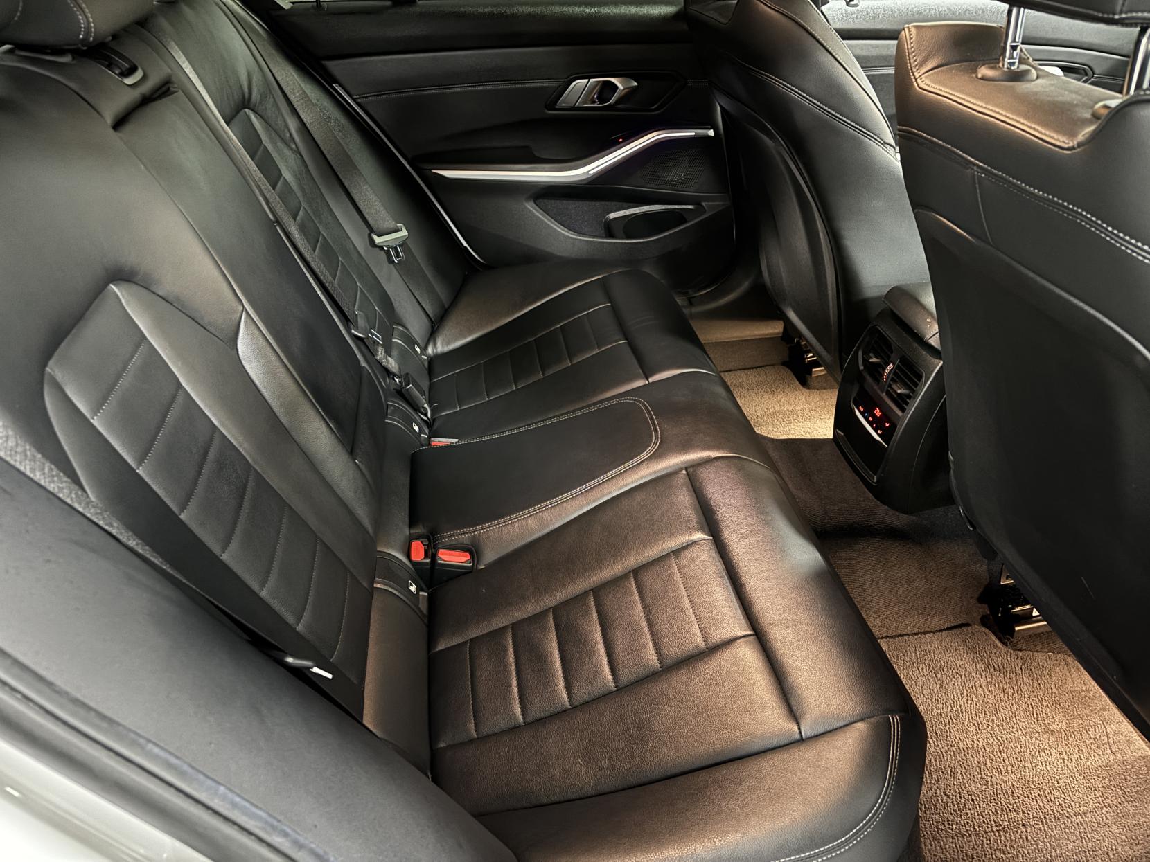 BMW 3 Series 2.0 320i M Sport Saloon 4dr Petrol Auto Euro 6 (s/s) (184 ps)