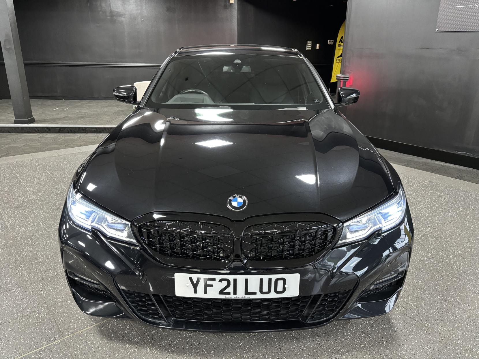 BMW 3 Series 2.0 320i M Sport Saloon 4dr Petrol Auto Euro 6 (s/s) (184 ps)